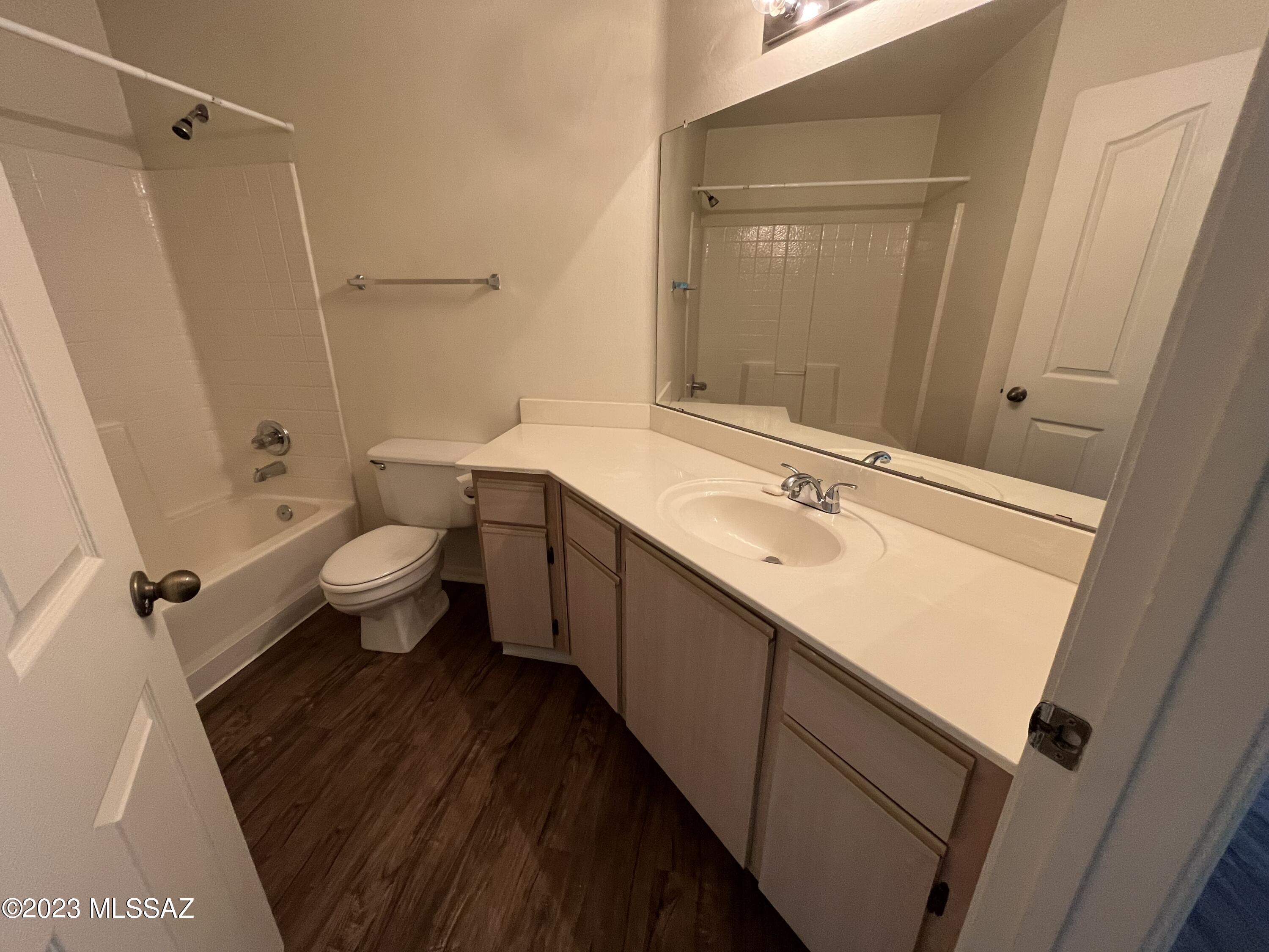 Veranda at Ventana Condominiums - Residential Lease
