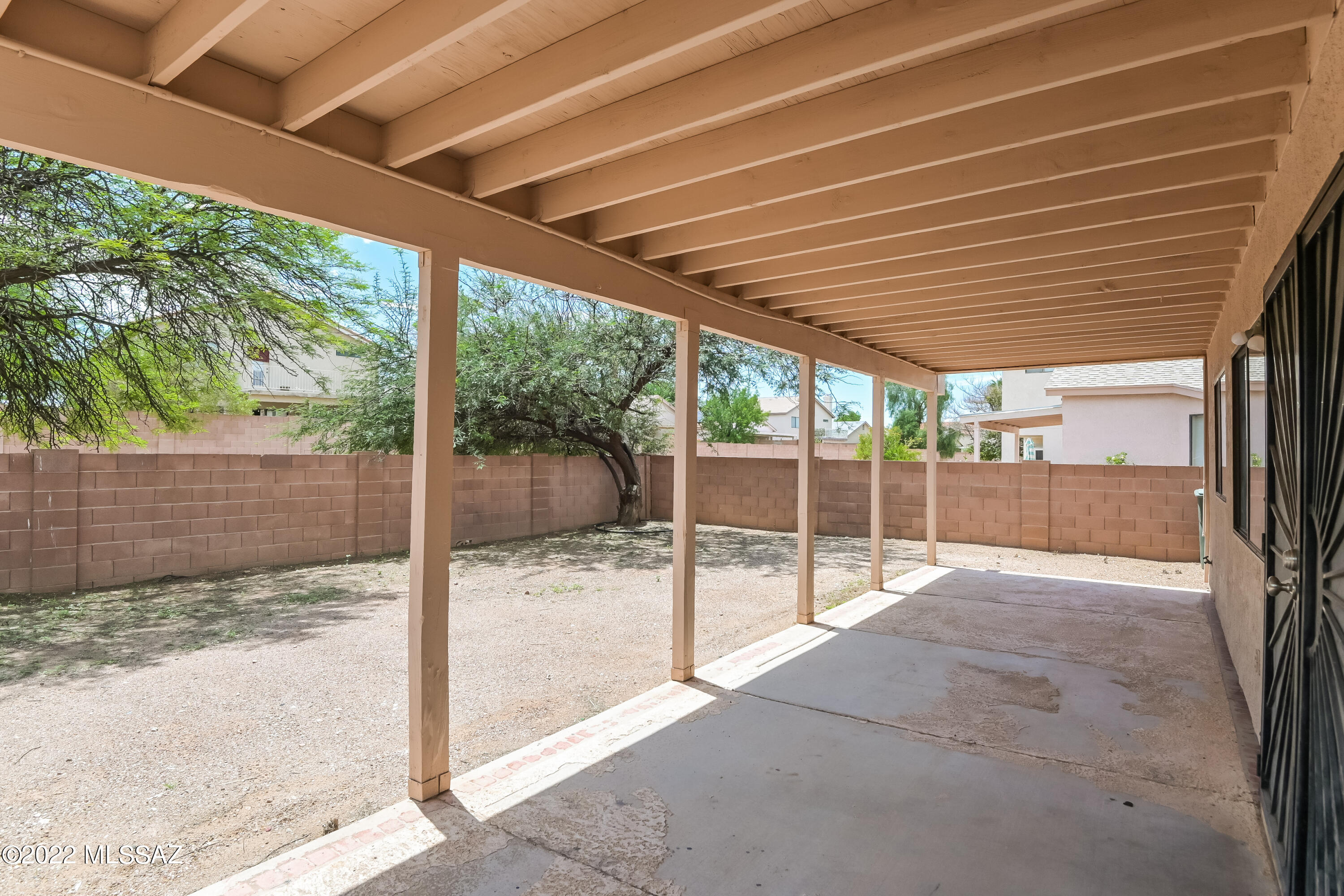 Hacienda Del Oro (1-879) - Residential Lease