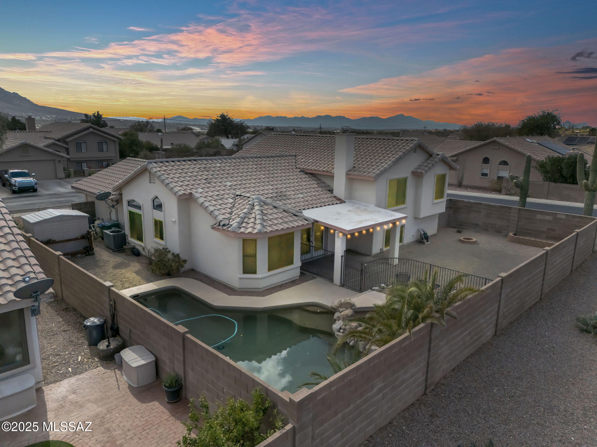 1511 E Triton Place