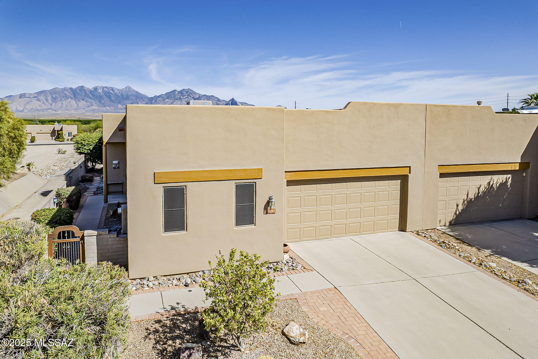 4043 S Golden Lynx Road