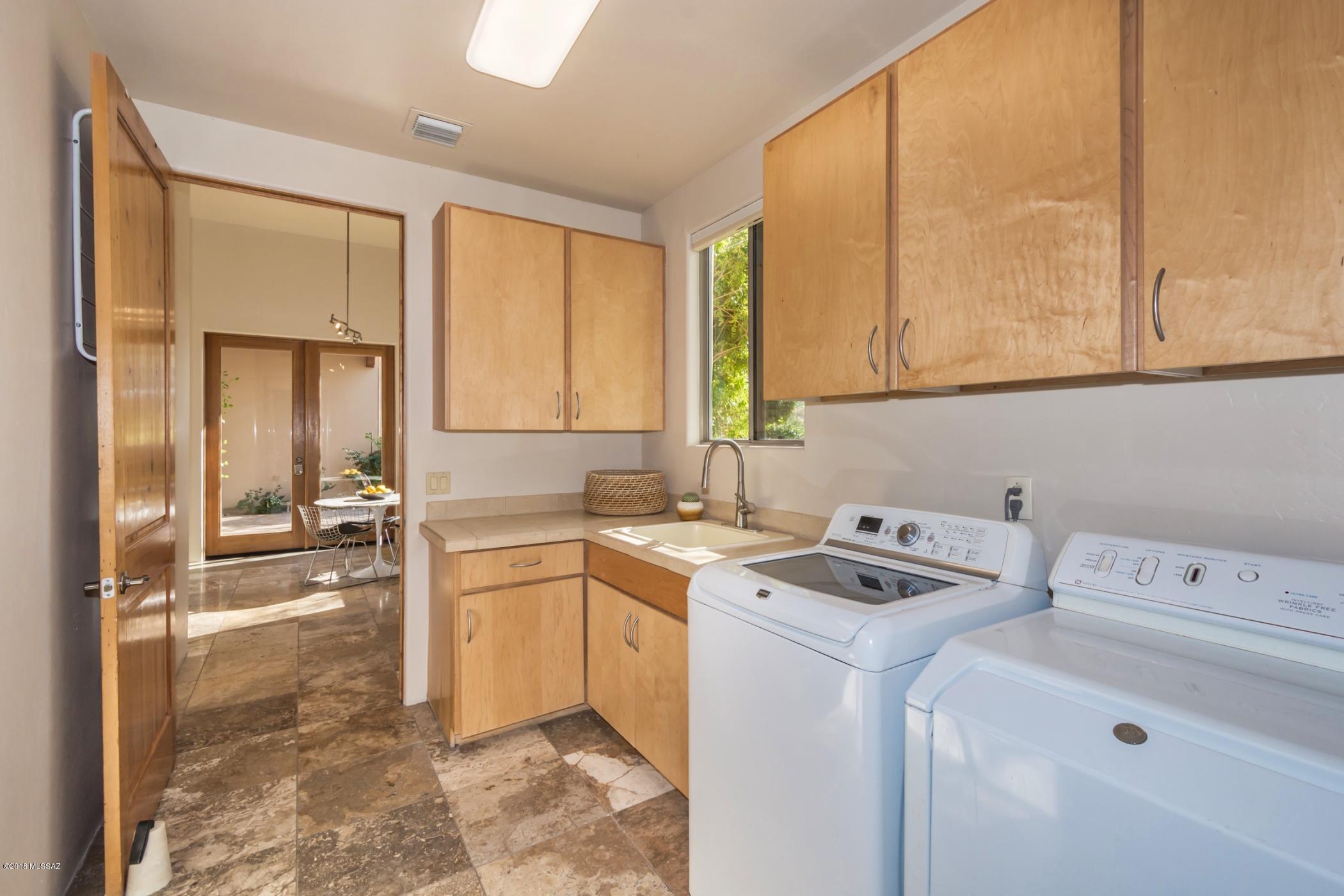 Sabino Ridge (1-10) - Residential