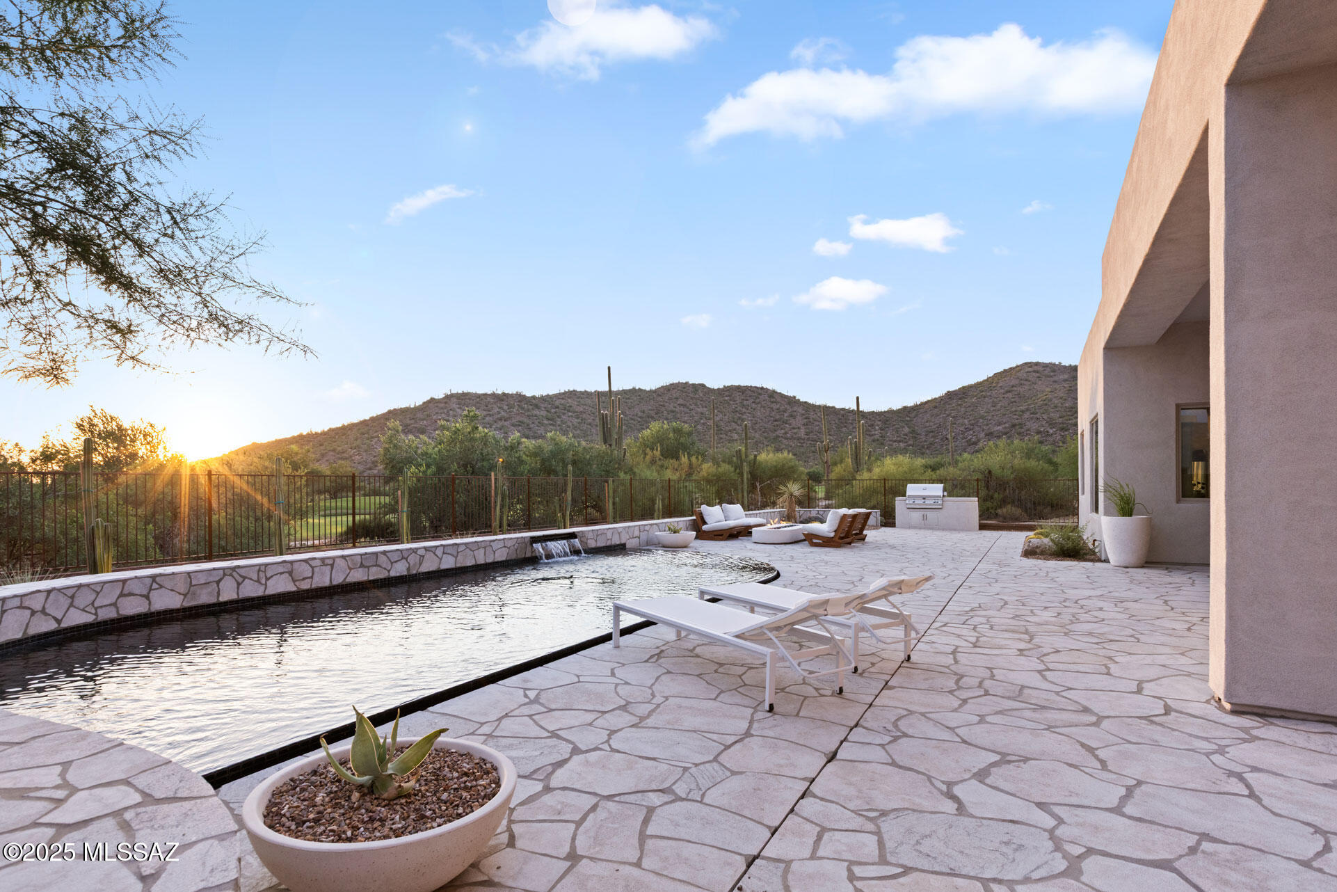 Boulder Canyon at Dove Mountain - Residential