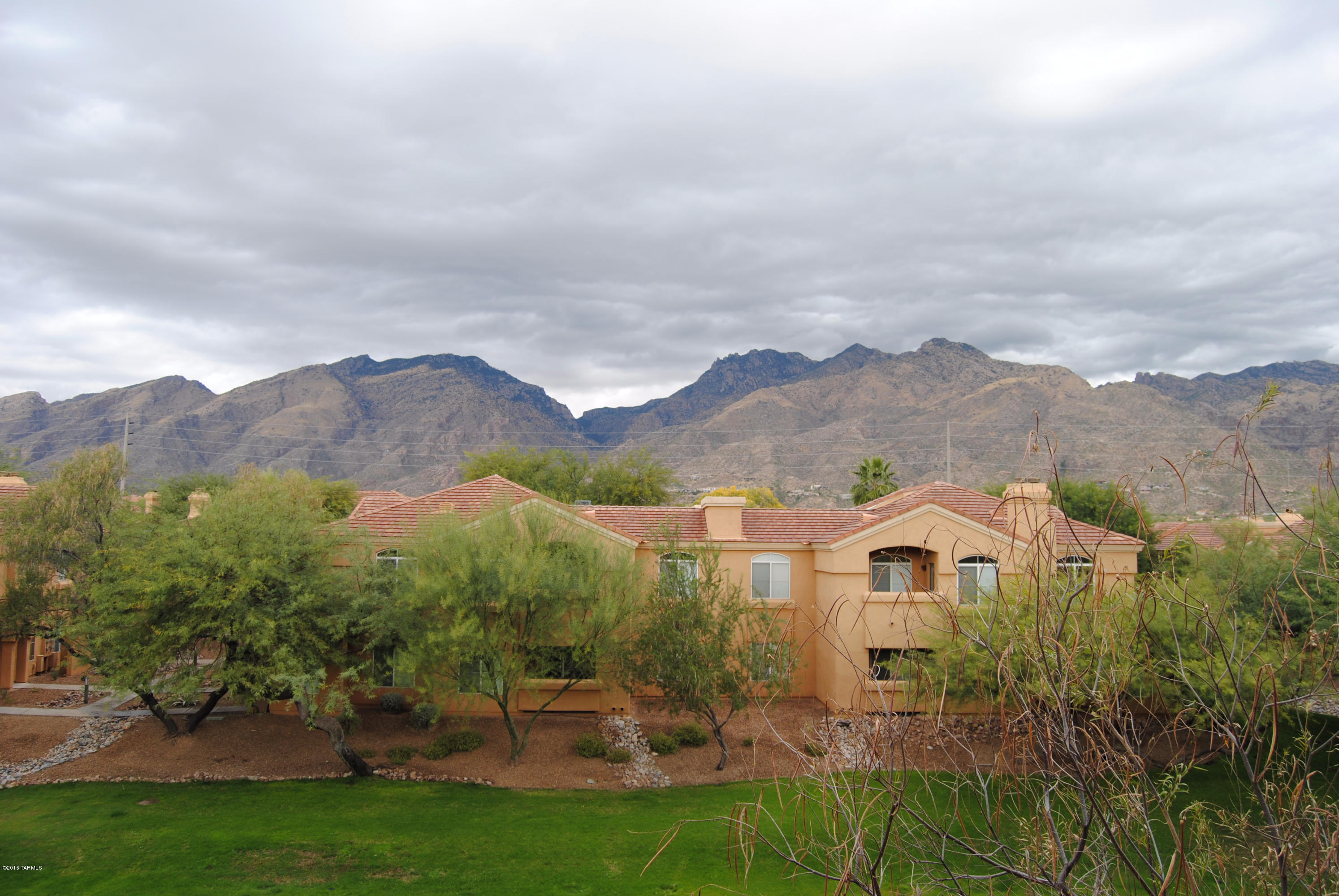 Pinnacle Canyon Condominium - Residential