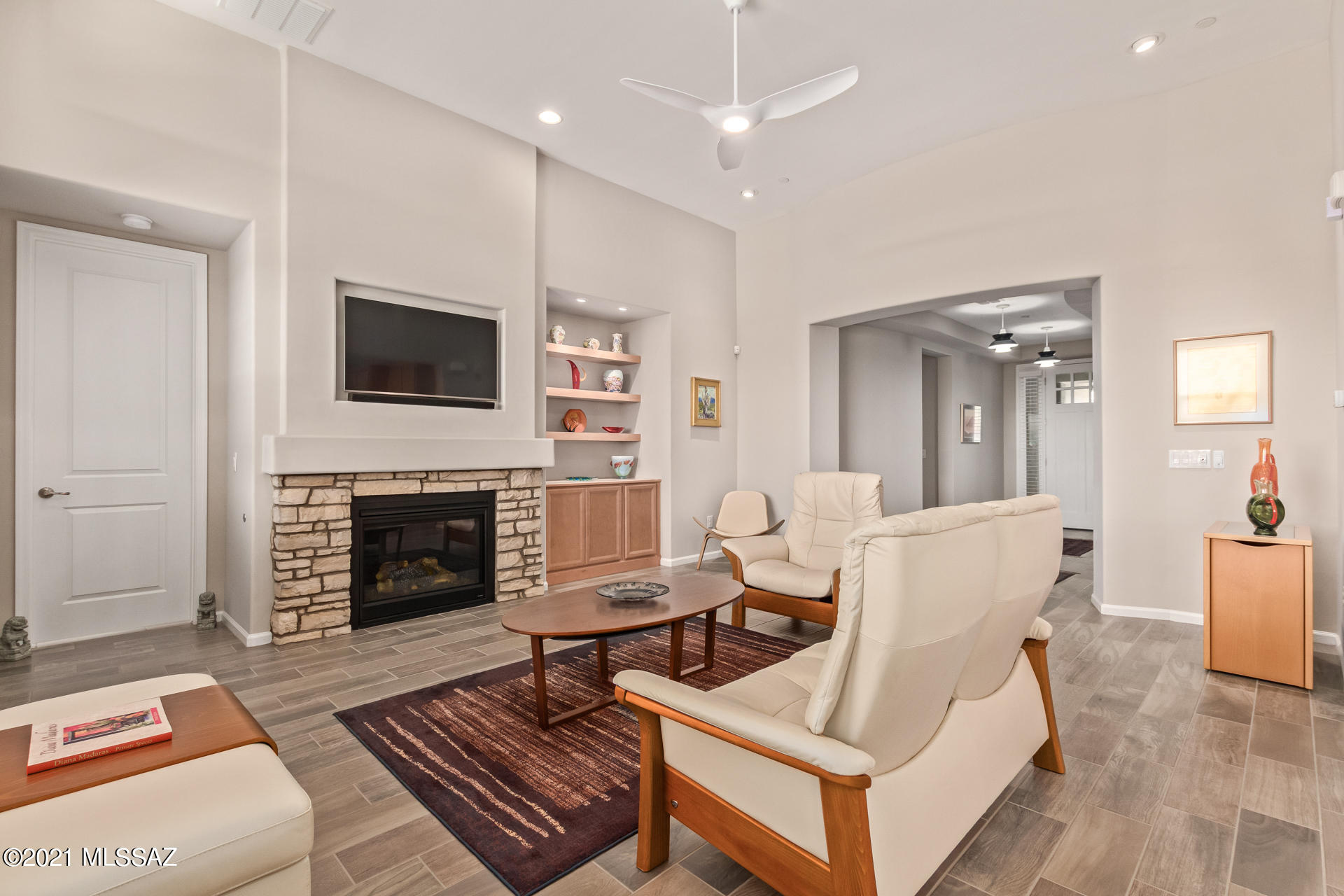 Golden Barrel Place At Dove Mountain SQ20141710079 - Residential