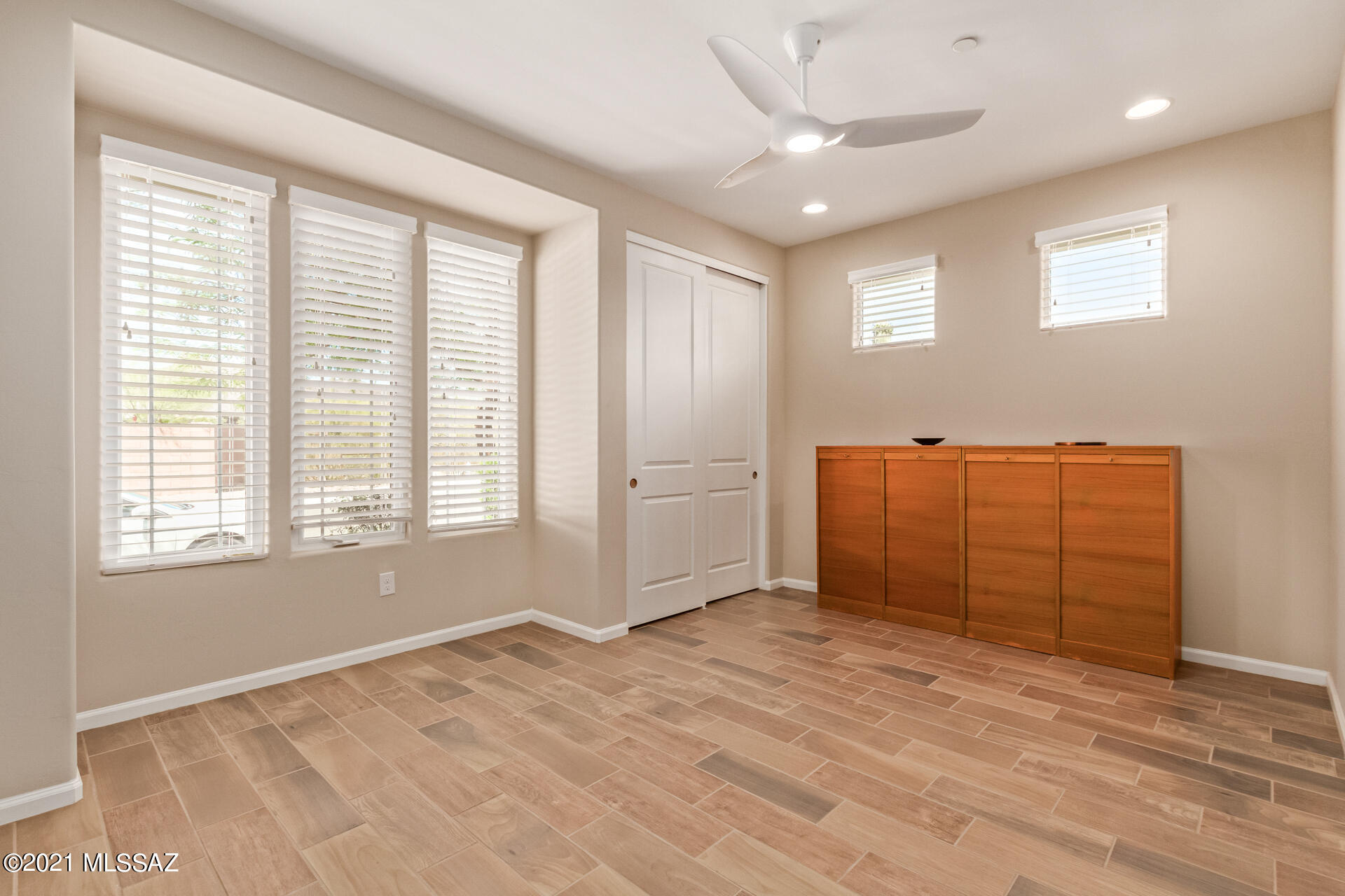 Golden Barrel Place At Dove Mountain SQ20141710079 - Residential