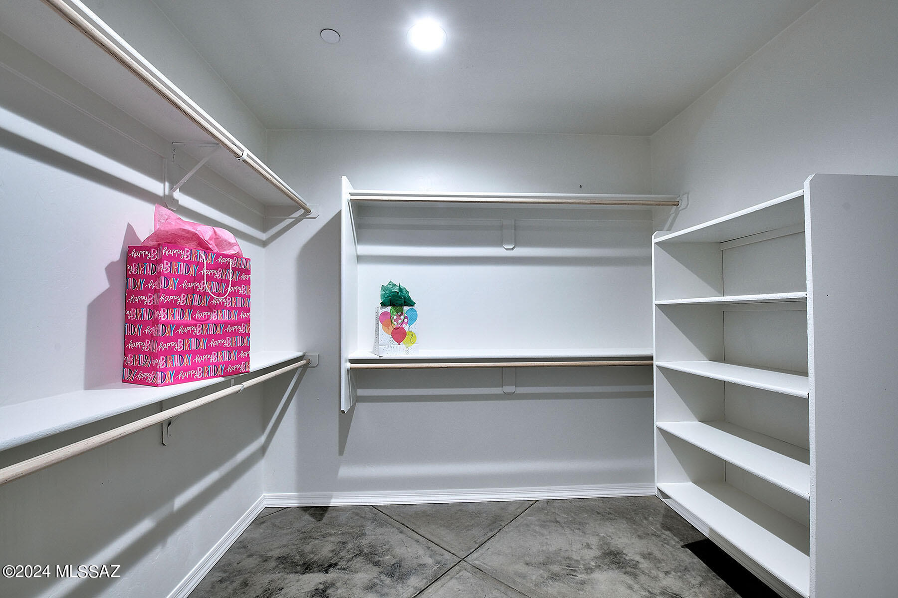 Colonia Real (1-50) - Residential