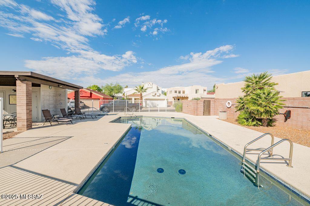 Pima Hollow Patio Homes - Residential