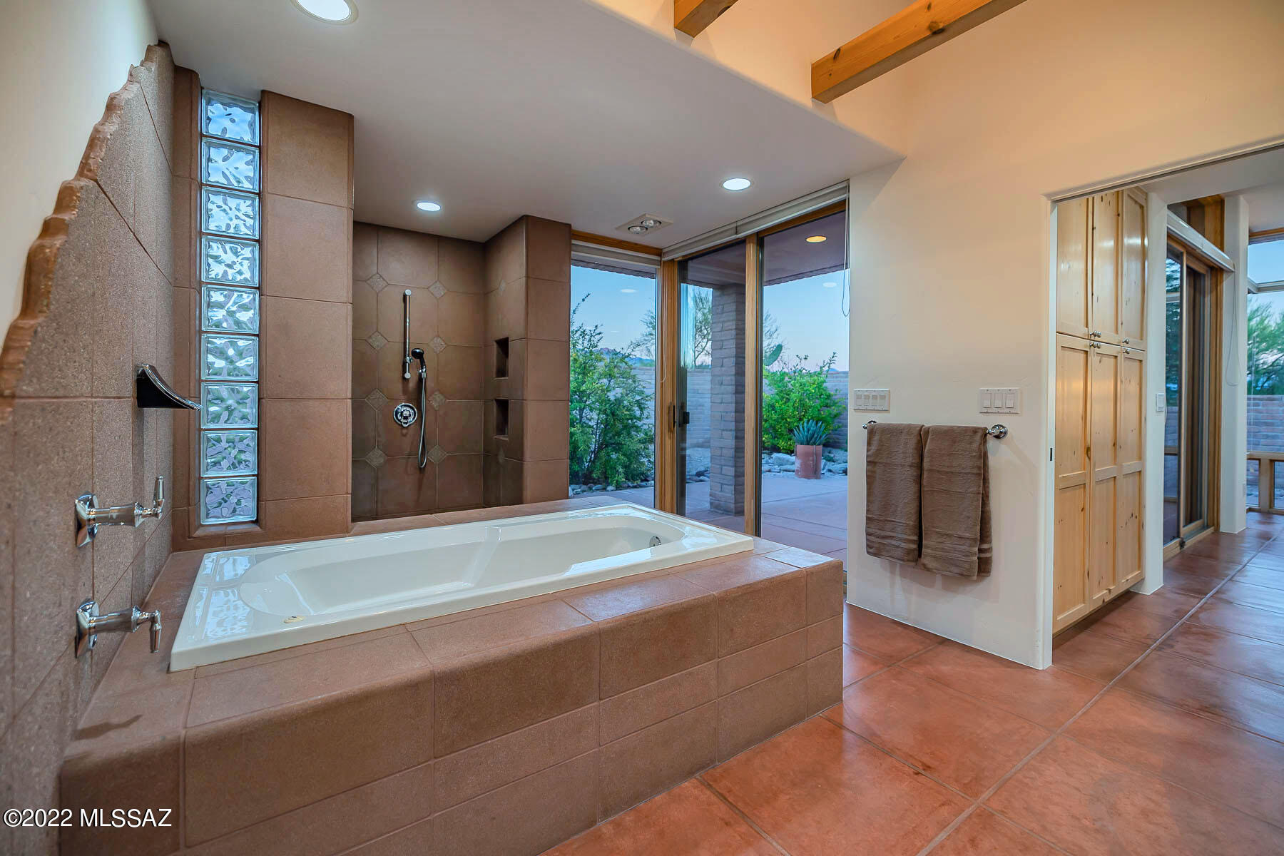 Bellas Catalinas Estates (1-93) - Residential