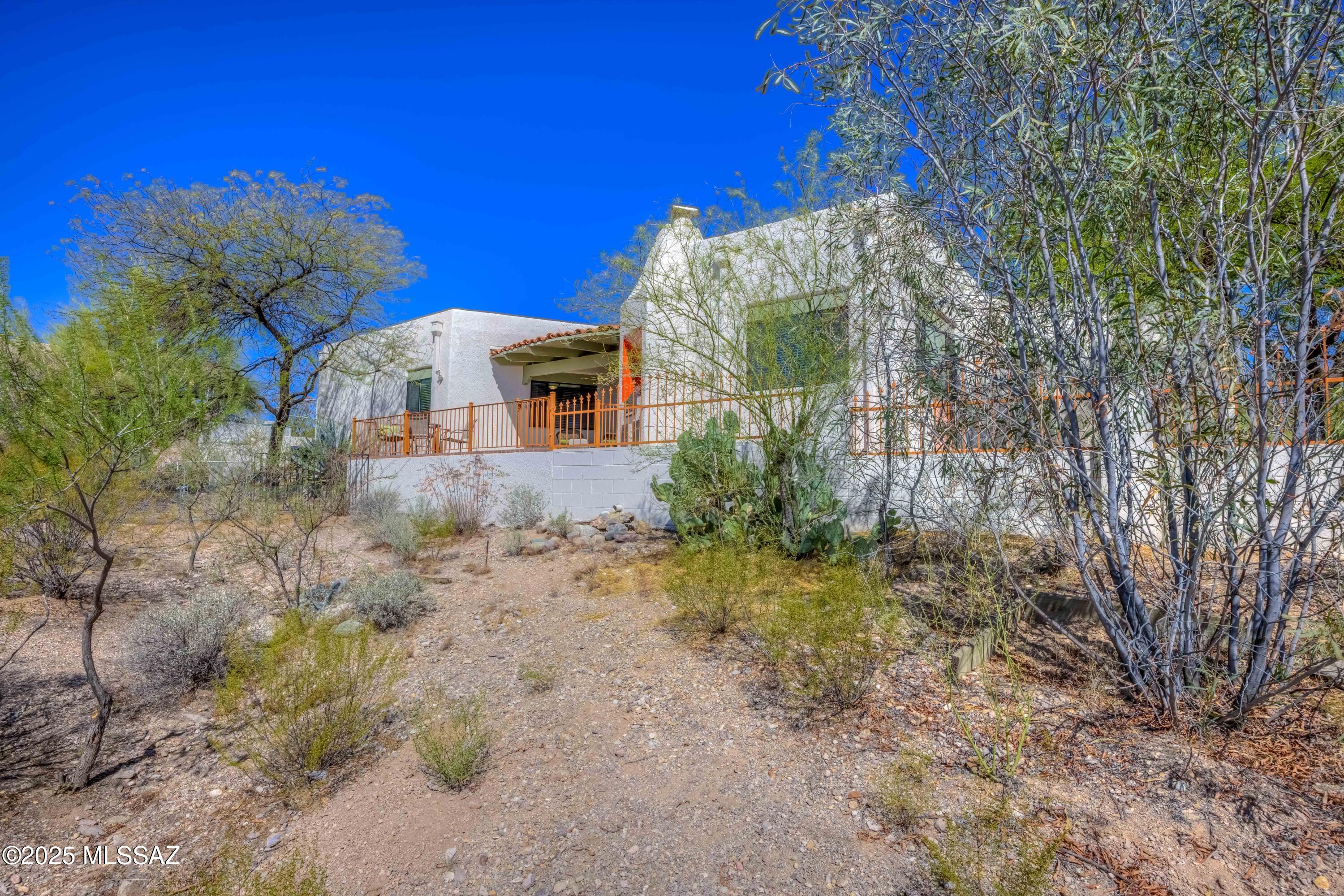 Rancho El Moraga (1-16) - Residential