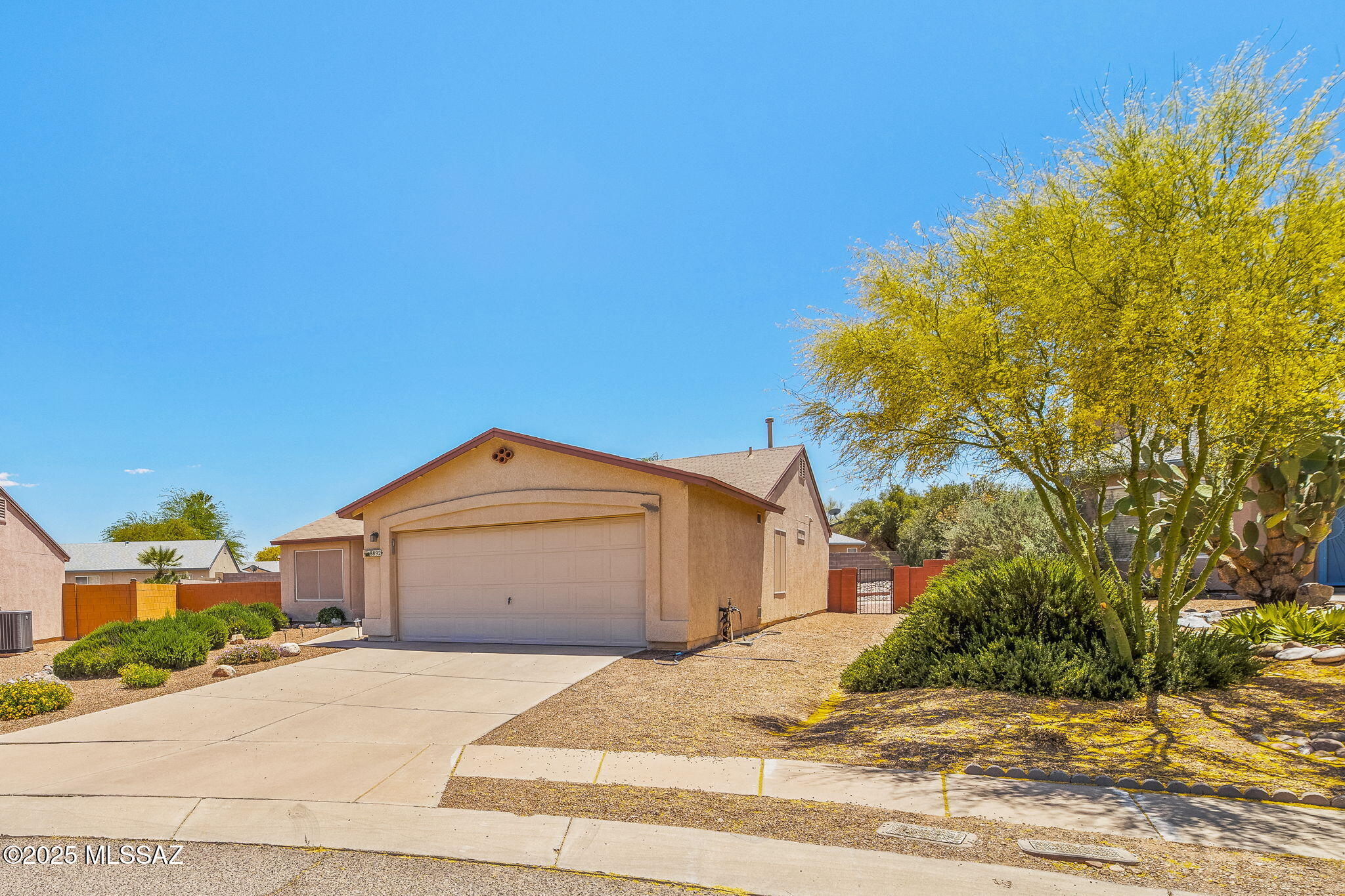 8892 E Apache Well Place