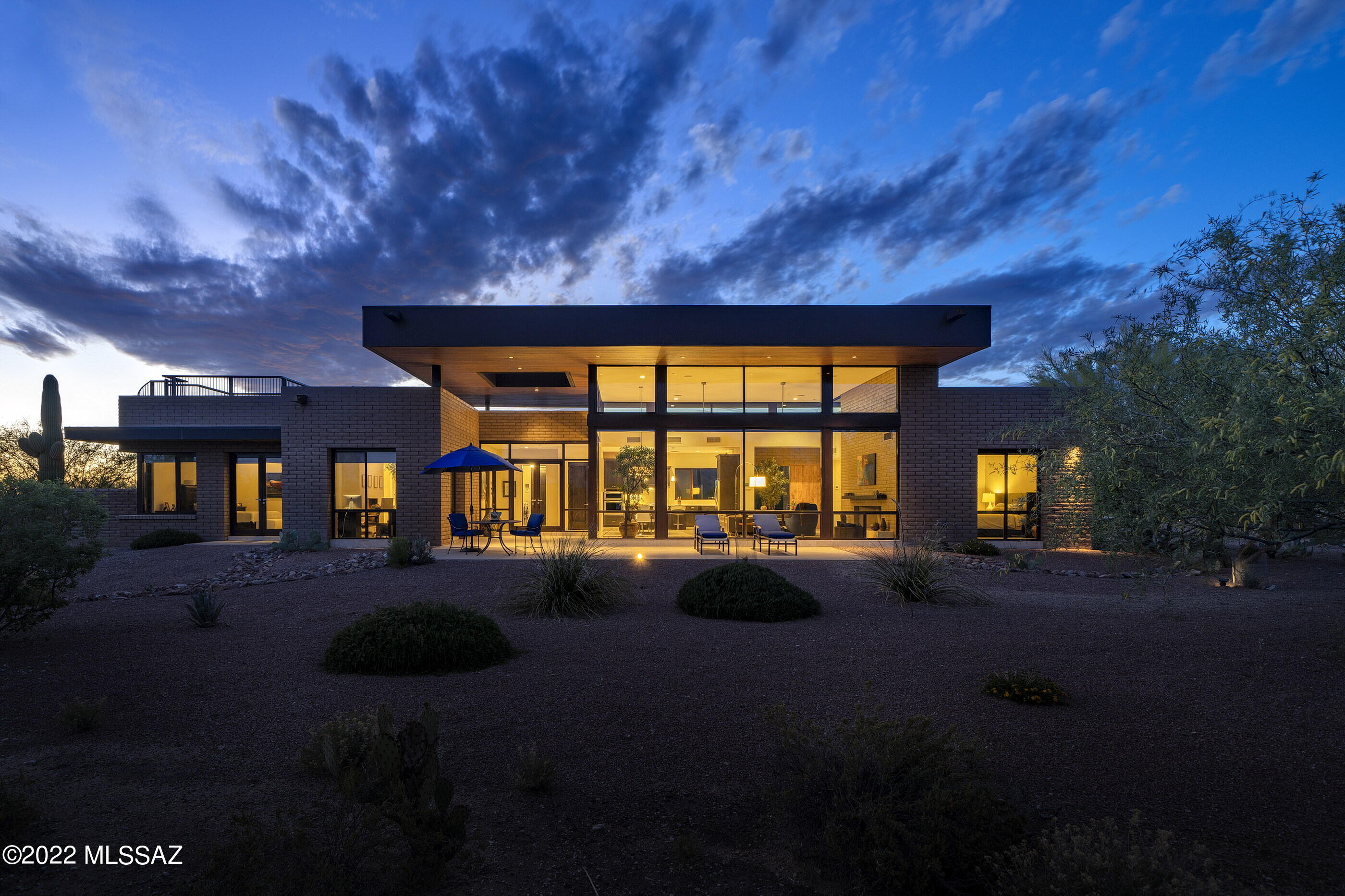 La Cholla Airpark - Residential