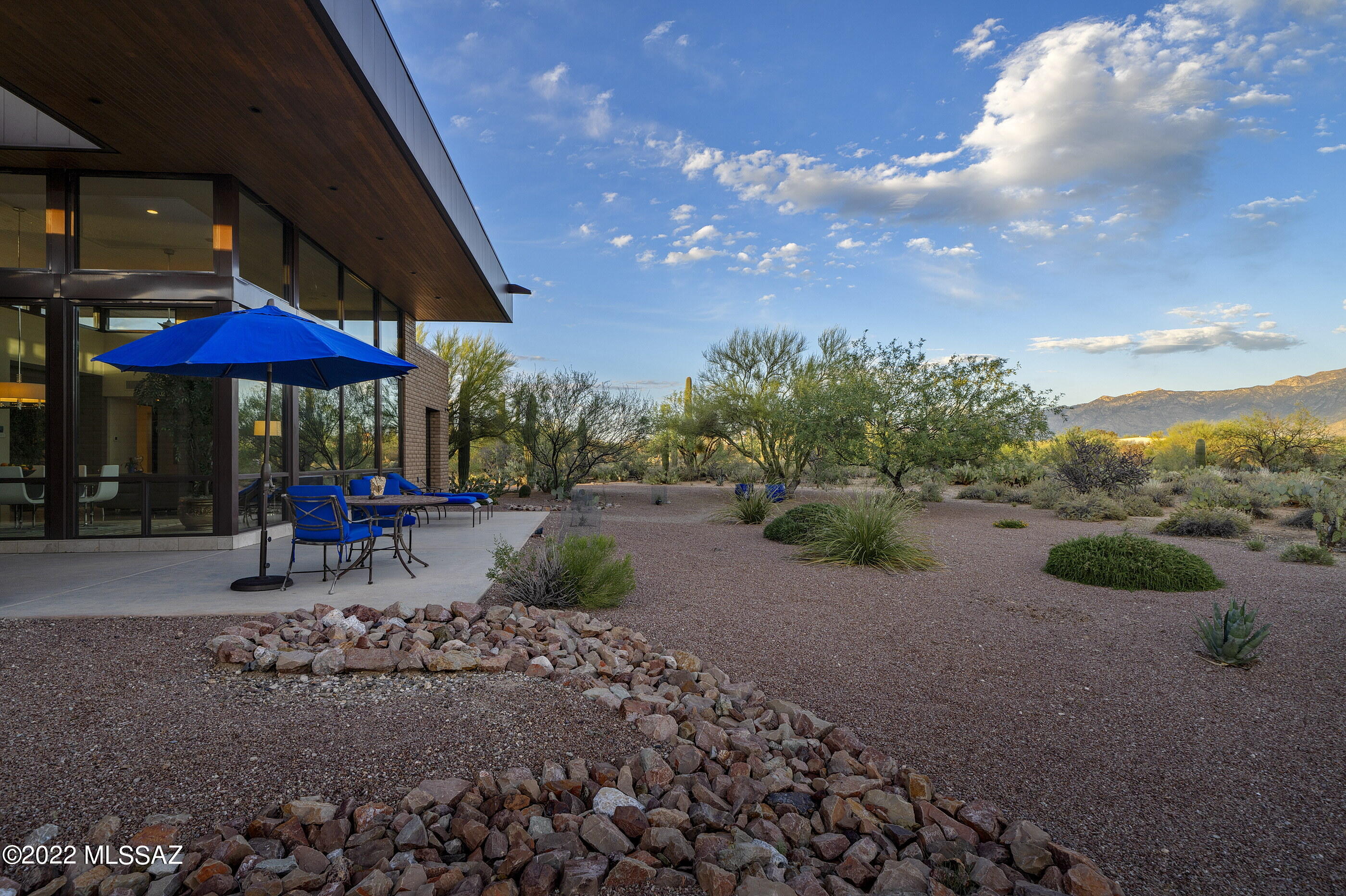 La Cholla Airpark - Residential