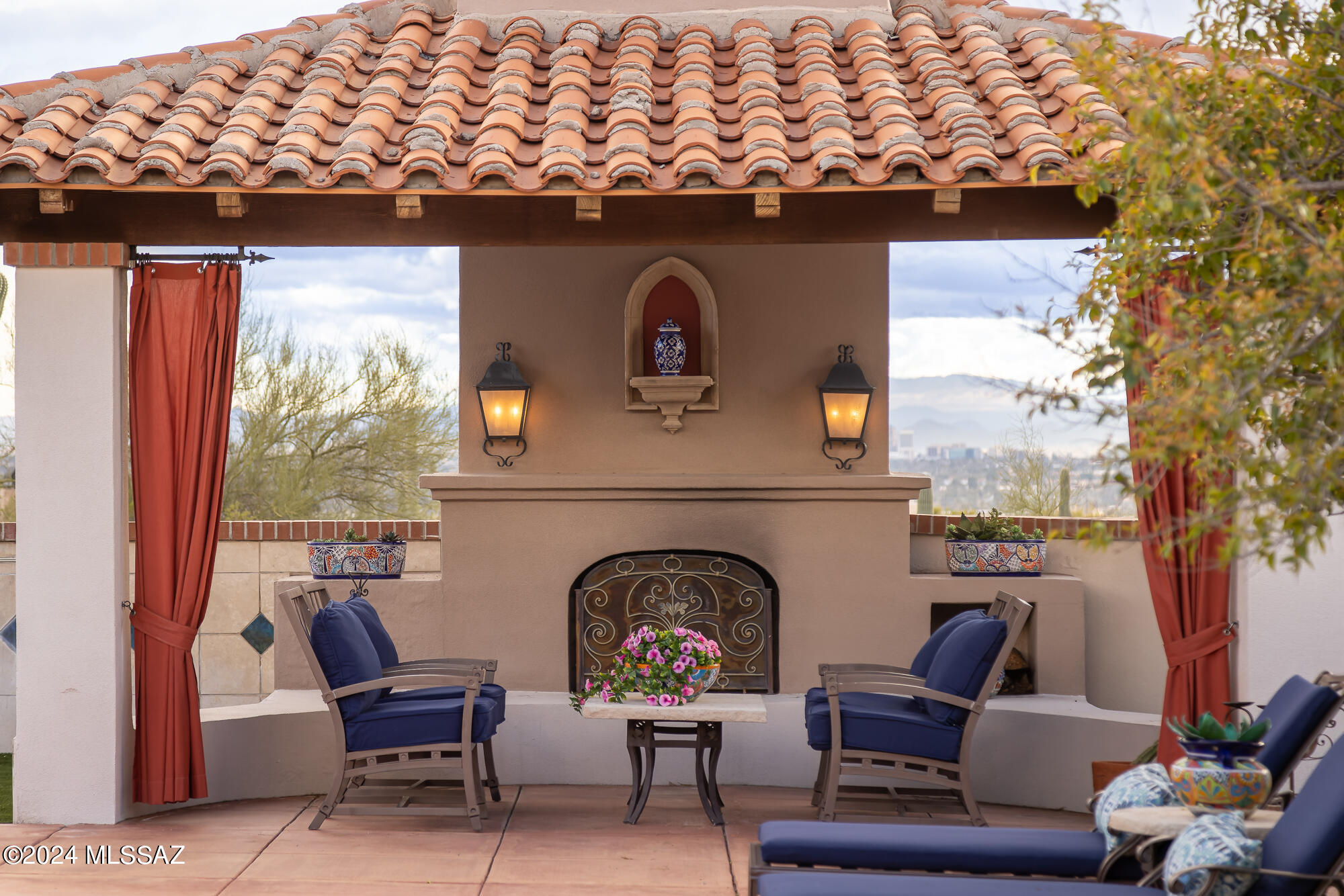 La Puerta On Hacienda Del Sol (1-10) - Residential