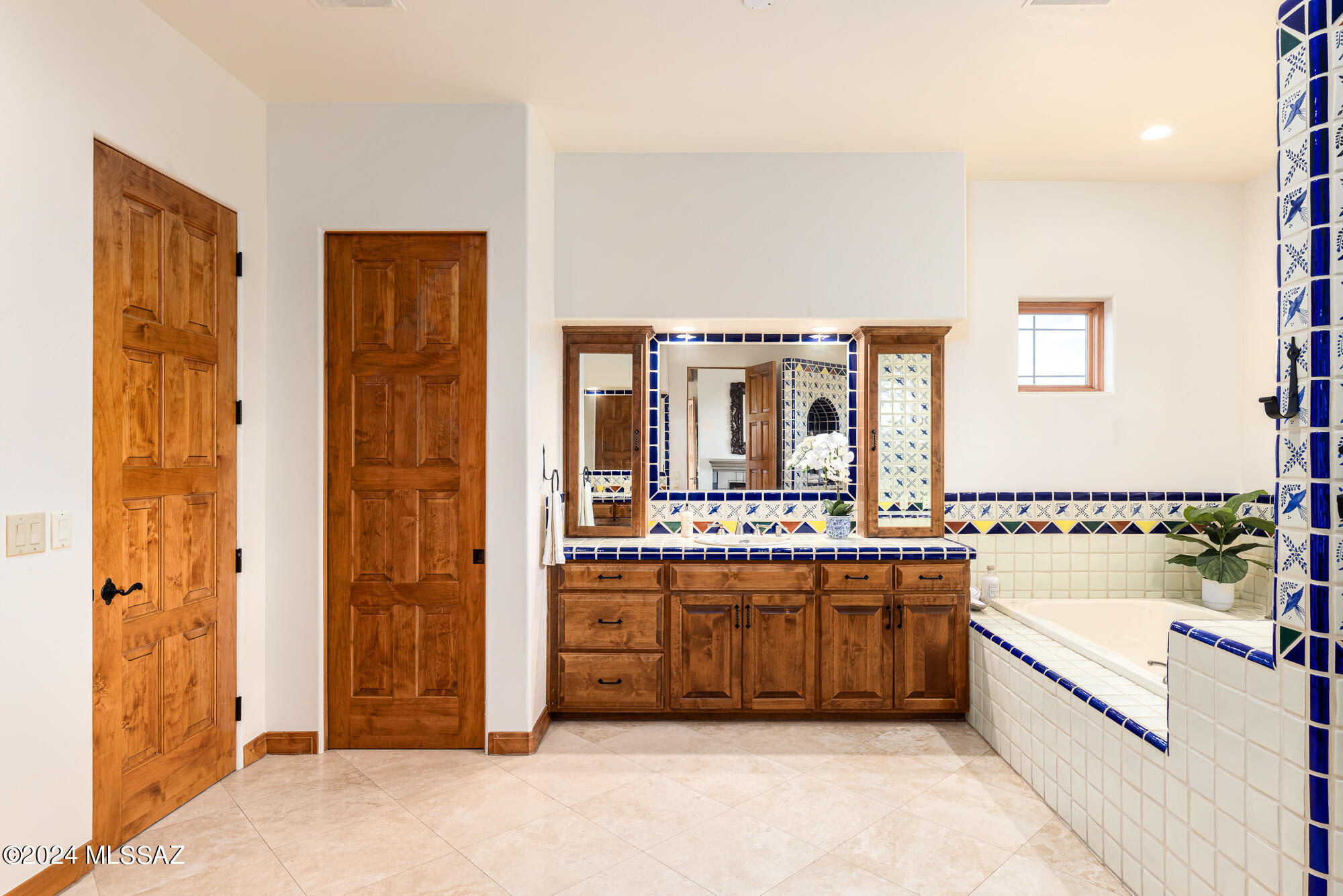 La Puerta On Hacienda Del Sol (1-10) - Residential