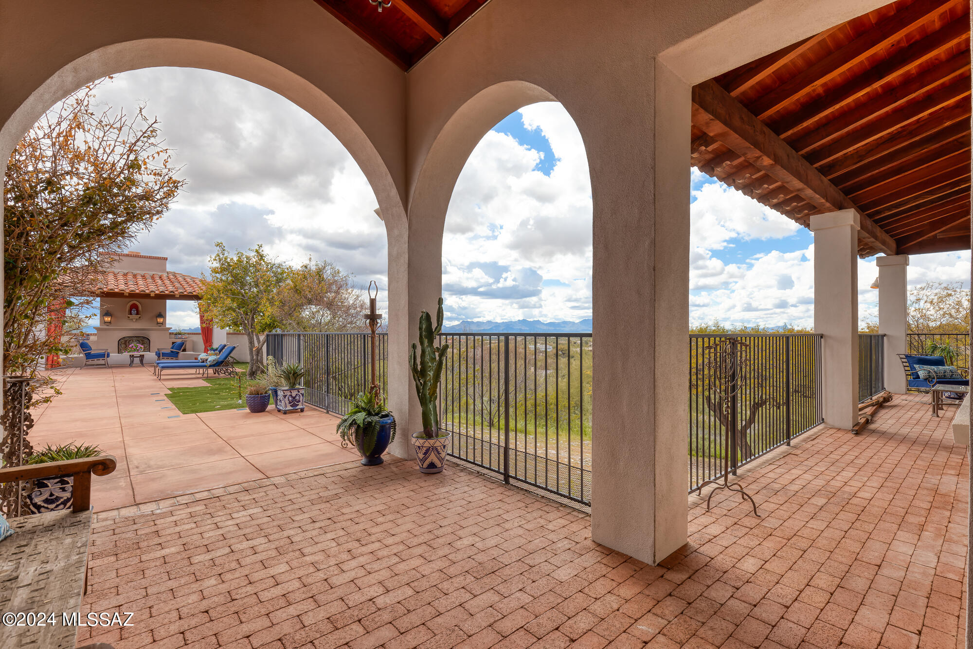 La Puerta On Hacienda Del Sol (1-10) - Residential