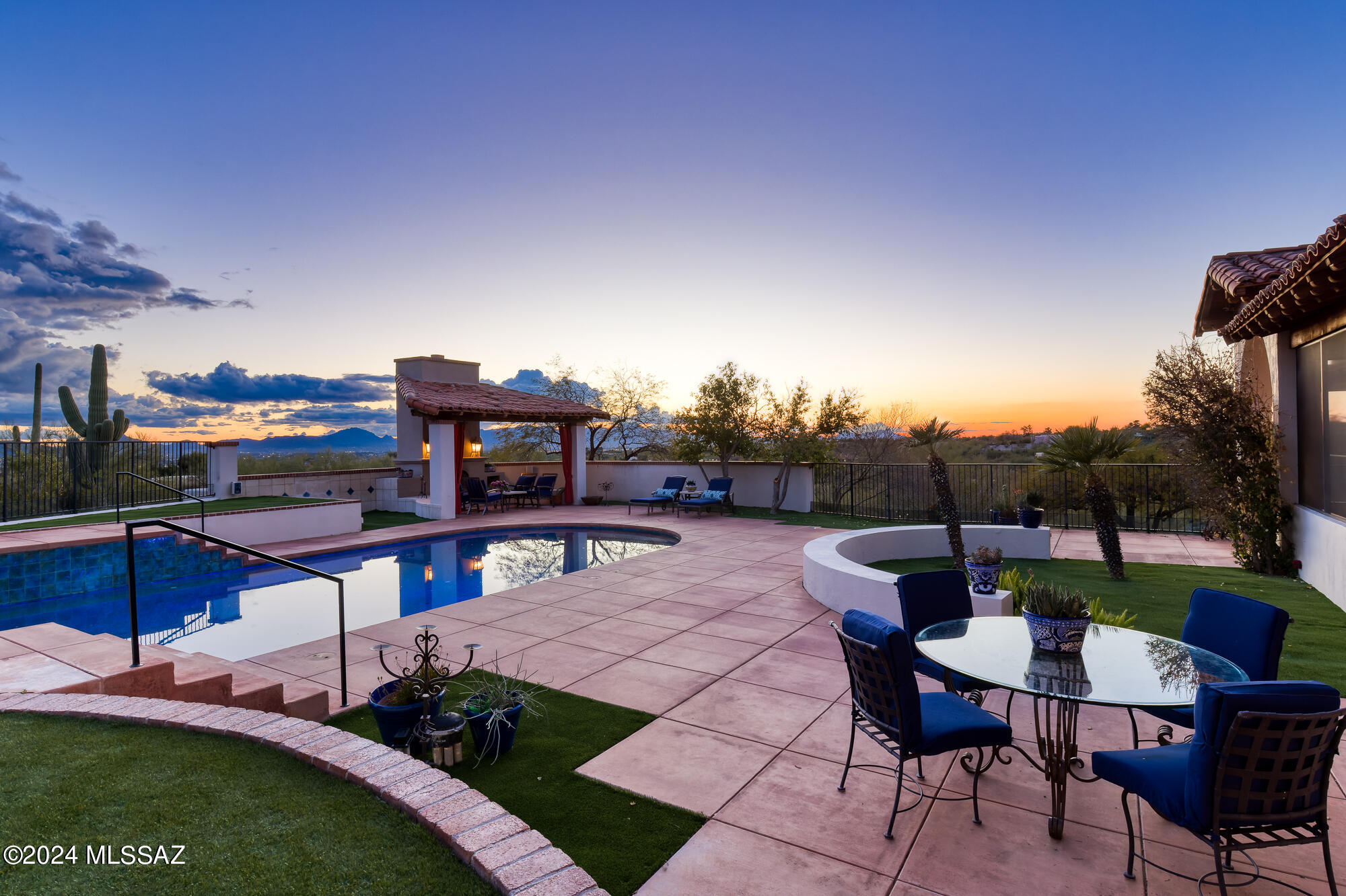 La Puerta On Hacienda Del Sol (1-10) - Residential