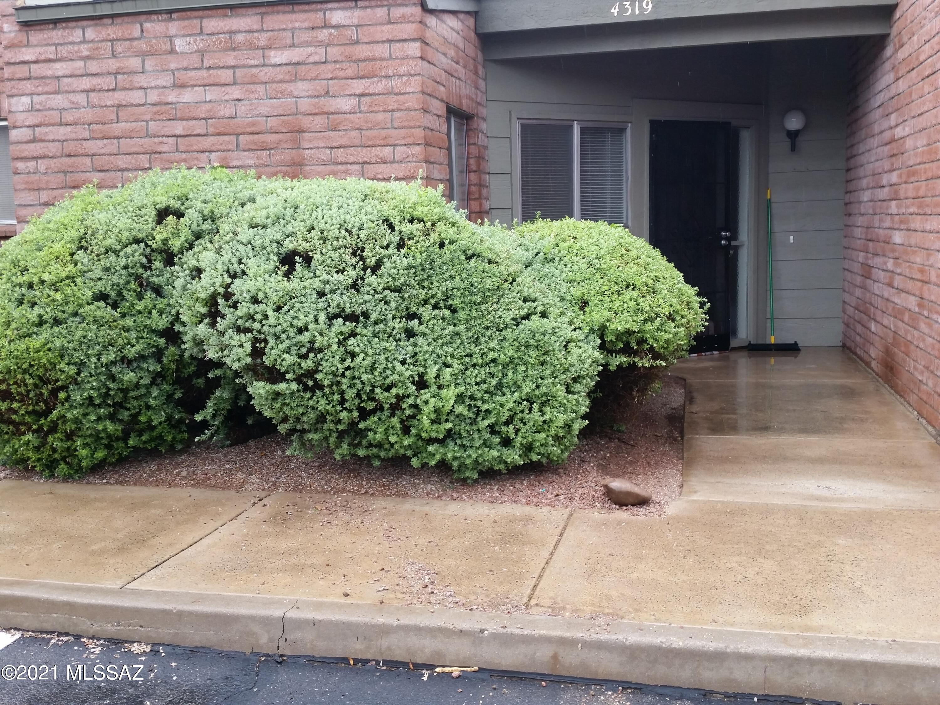 McCormick PlaceTwnhms Blk III (1-71) - Residential Lease