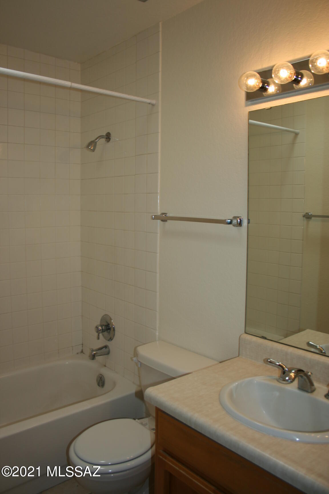 McCormick PlaceTwnhms Blk III (1-71) - Residential Lease