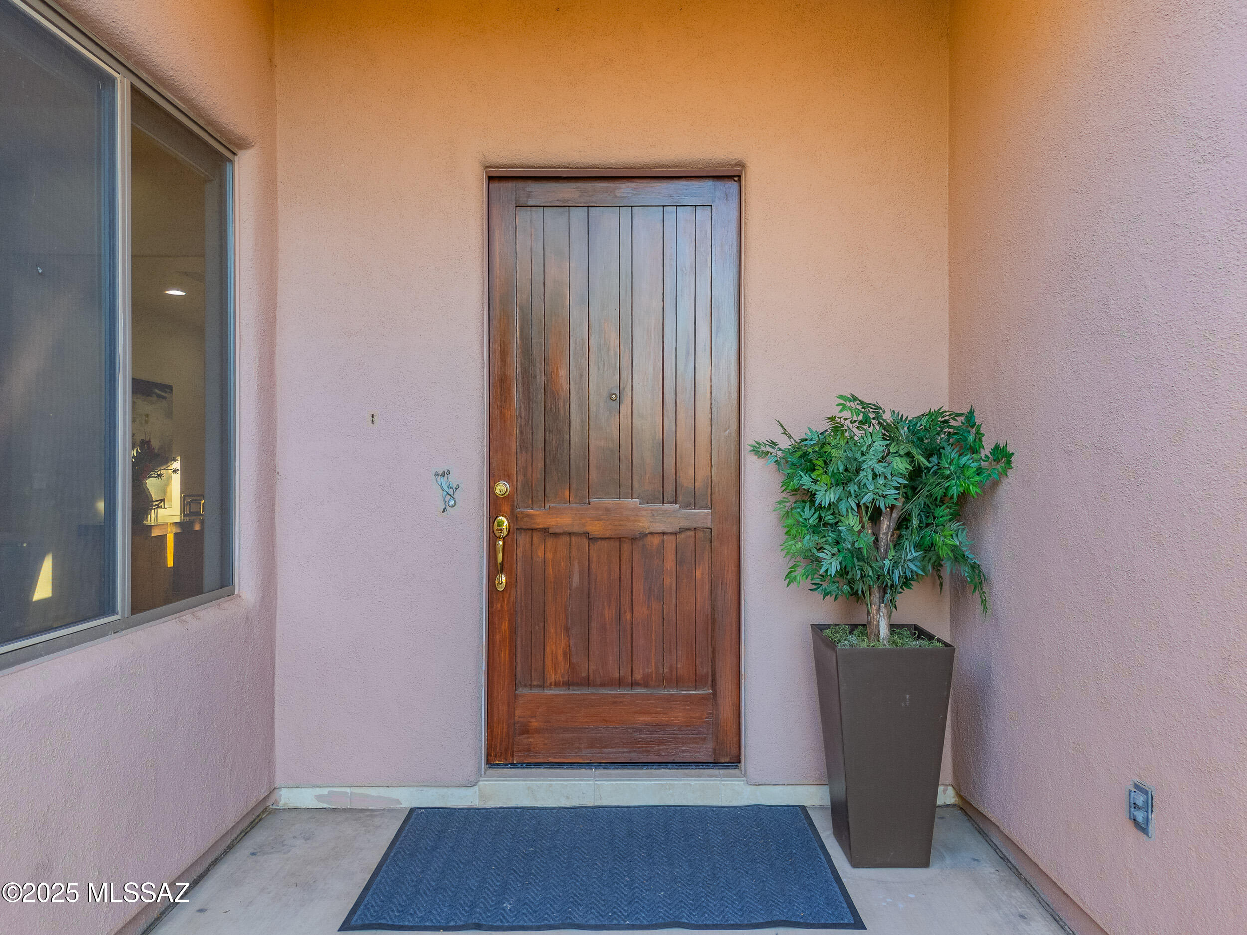 4817 N Ventana Ridge Place