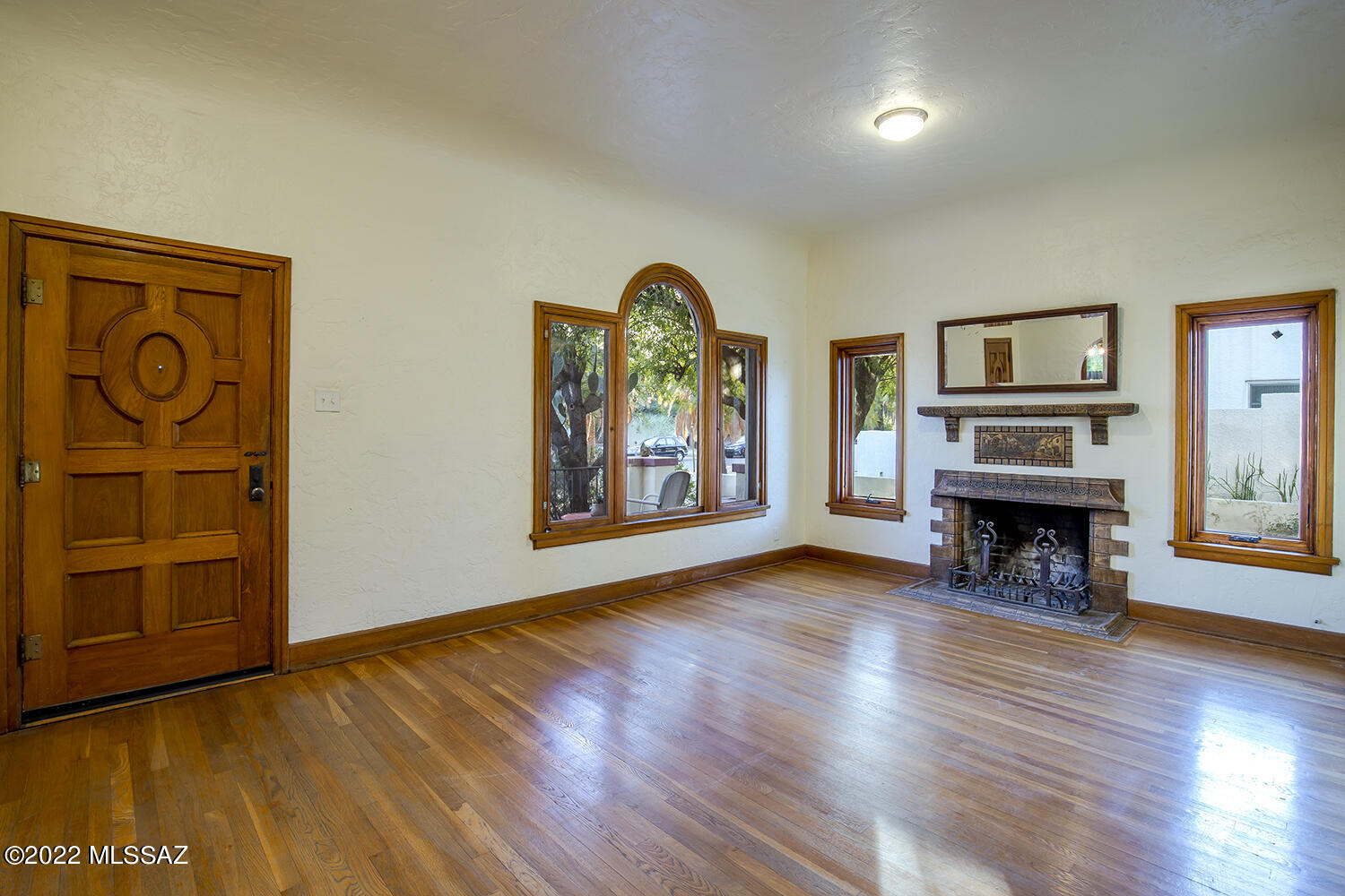 University Manor - Residential