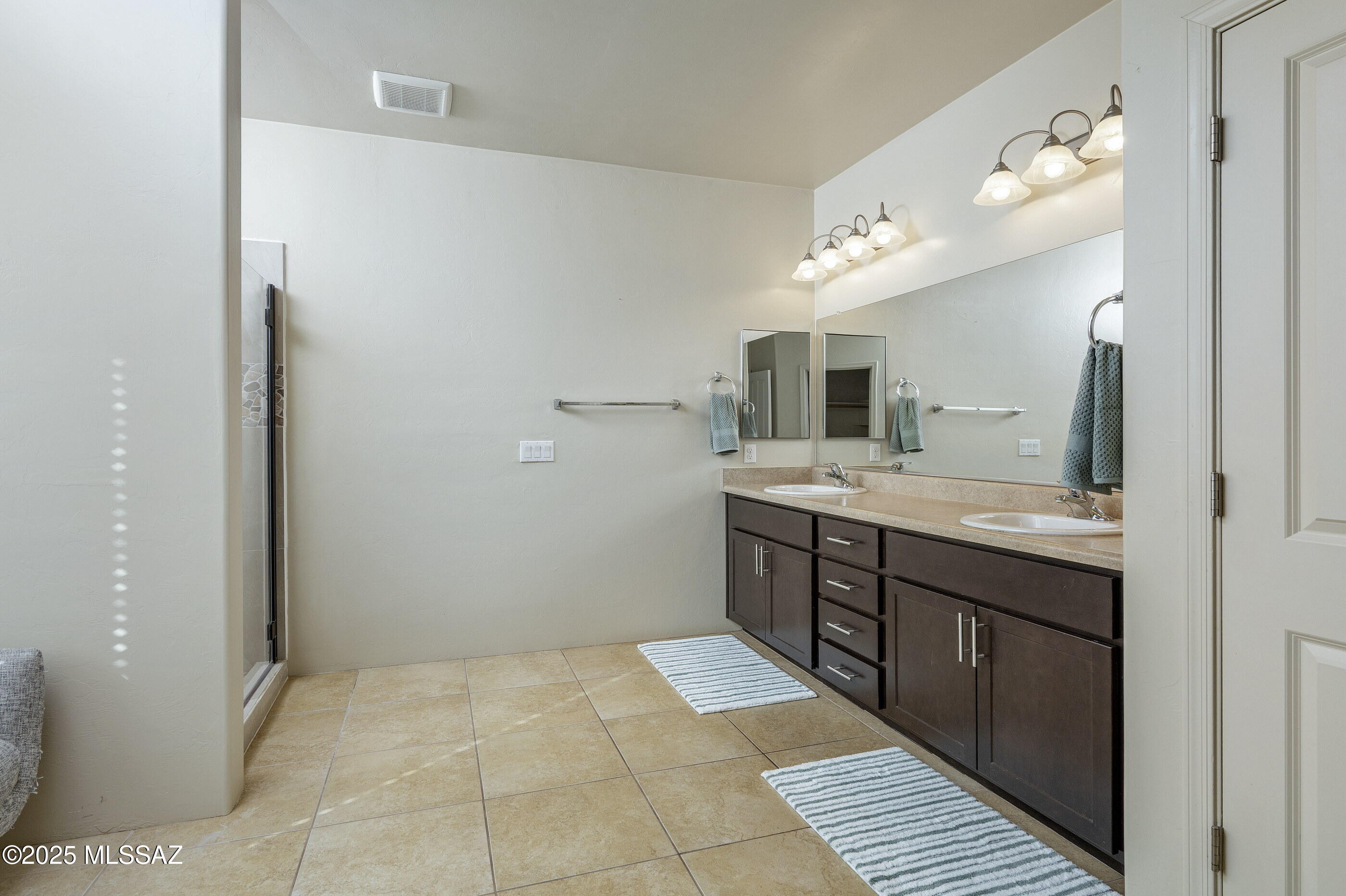 Miramonte At Glenn SQ20133580243 - Residential