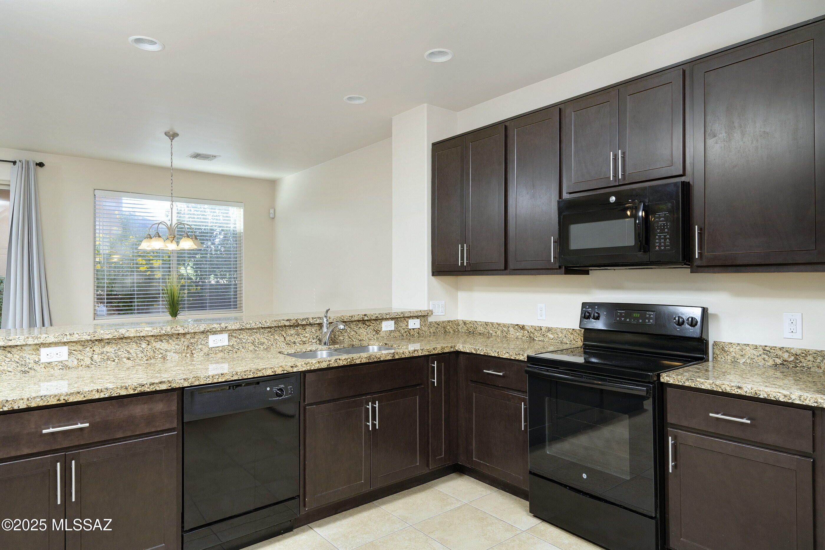 Miramonte At Glenn SQ20133580243 - Residential
