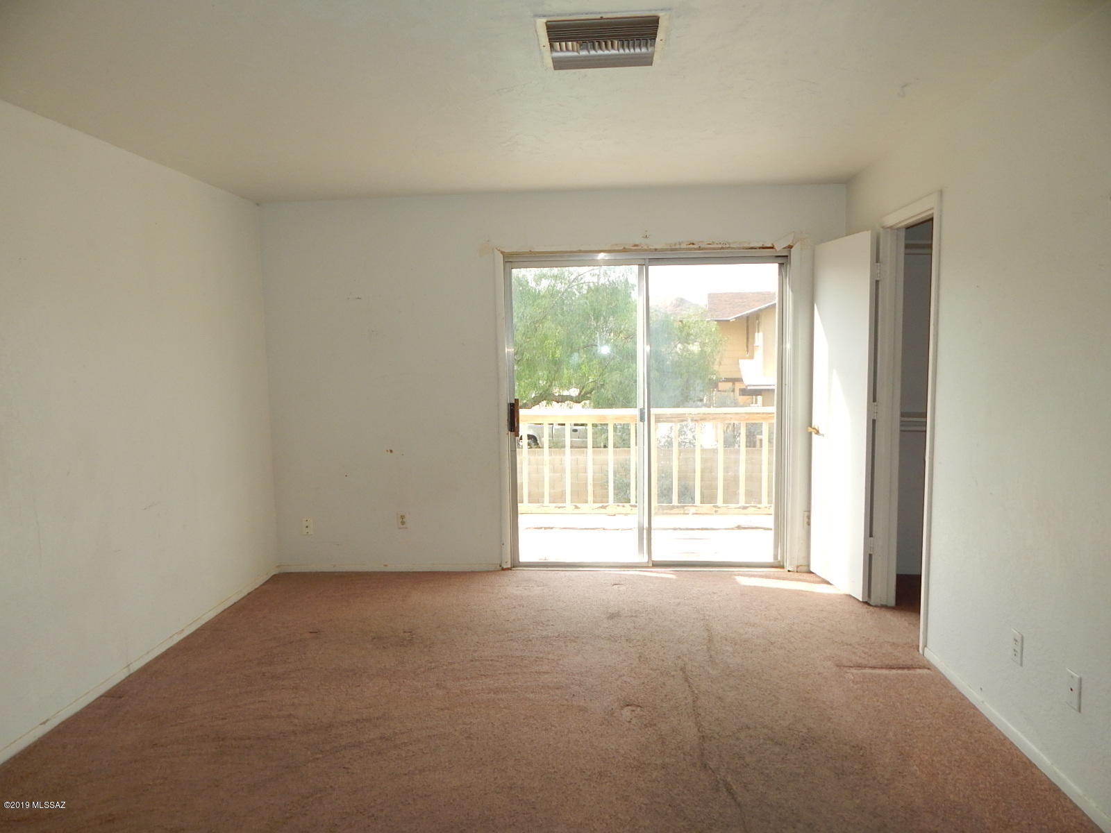 Mission West (1-370) - Residential
