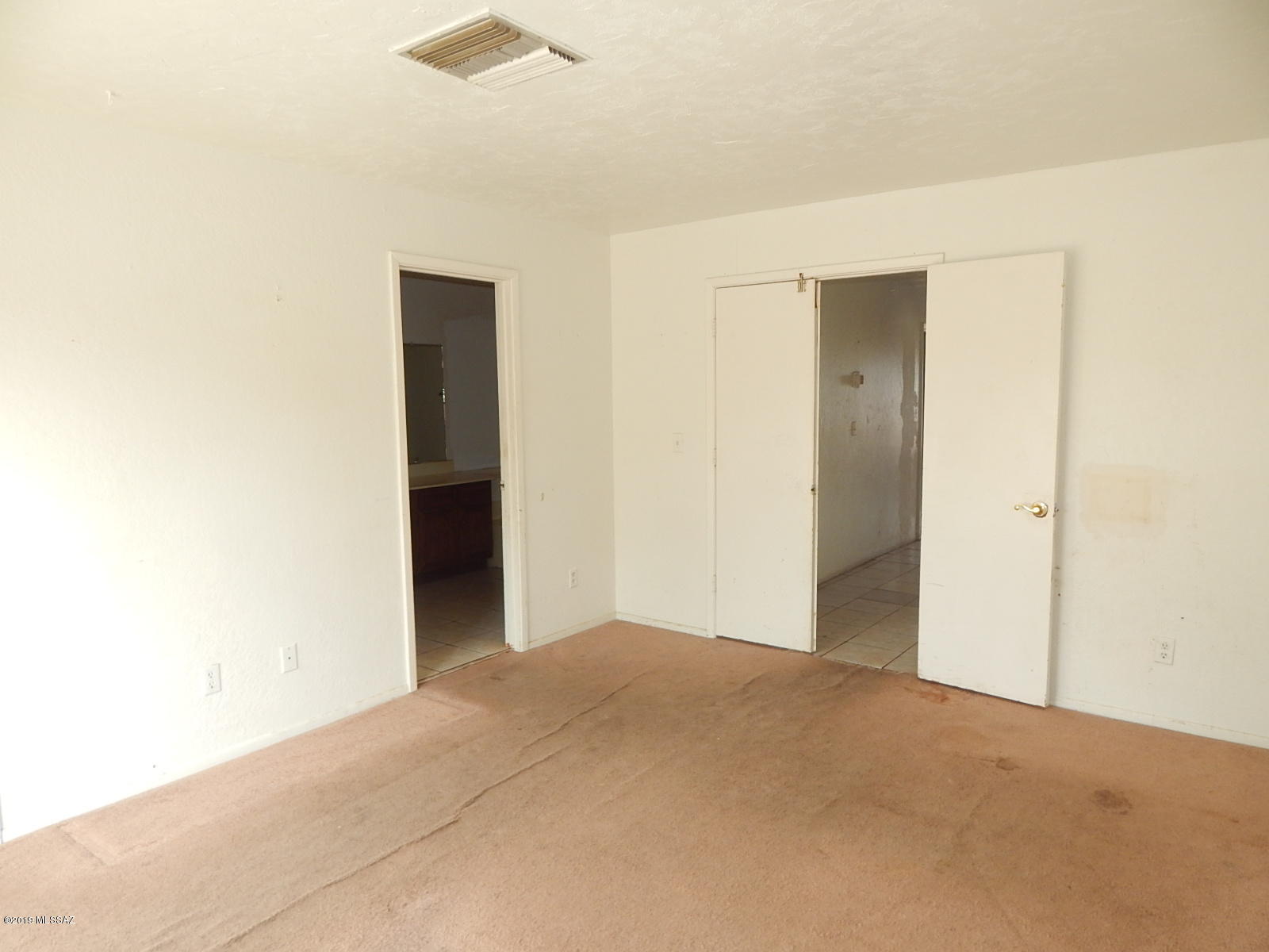 Mission West (1-370) - Residential
