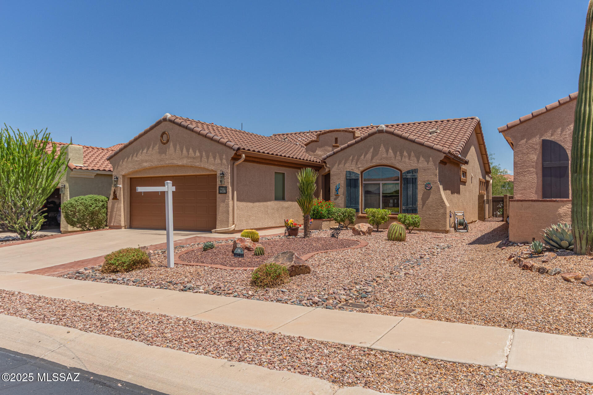 14235 S Via Del Farolito