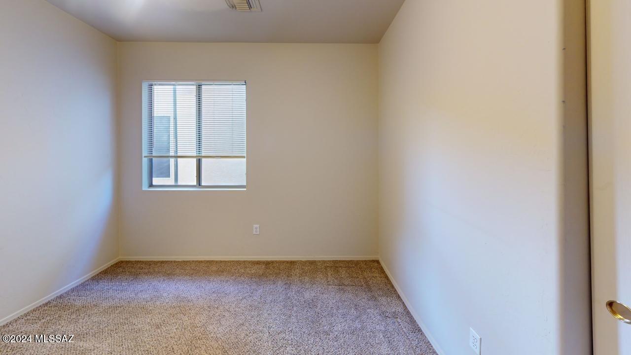 Valencia Reserve (1-326) - Residential Lease