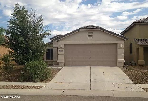 Valencia Reserve (1-326) - Residential Lease