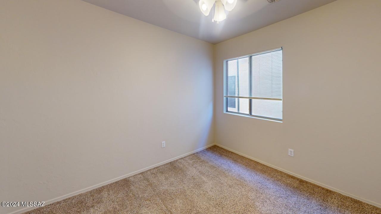 Valencia Reserve (1-326) - Residential Lease