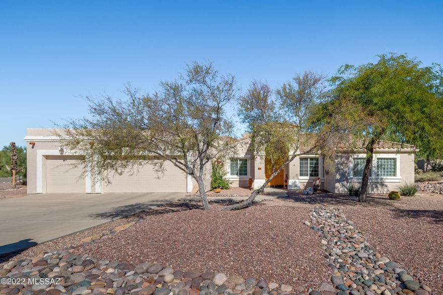 Custom-built in 2000 this single-story 3,332sf home has 4BR/3BA+den/office & oversized 3-car garage on just under one private acre located in Rancho Pomelo in fabulous Casas Adobes area. Gourmet Kitchen w/newer stainless appliances (2021) 5-Burner 36'' gas Cooktop, Double Wall Oven w/Convection, Maple Cabinets & Granite Slab Countertops. Family Room off kitchen has fireplace. Formal Living Room & Dining room. Spacious Master Suite has Walk-In closet, Split Double Vanity, Jacuzzi Tub, separate shower & access to private patio. 18'' ceramic tile, wood blinds, 14' & 10' Ceilings throughout. New Exterior Paint Sep 2022. New Lennox HVAC Jan 2019. Fully fenced pool-size backyard. No HOA but there are CCR's.