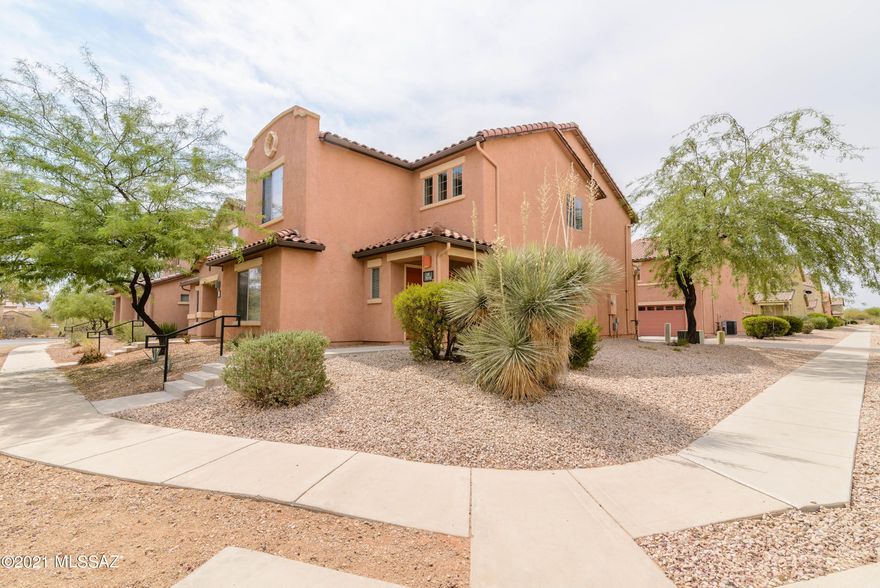 JUST MOVE IN AND UNPACK. All new interior paint and carpet. Two story home with extra sitting area upstairs.  Easy living in the Civano neighborhood.  Vail School district. easy access to I-10.