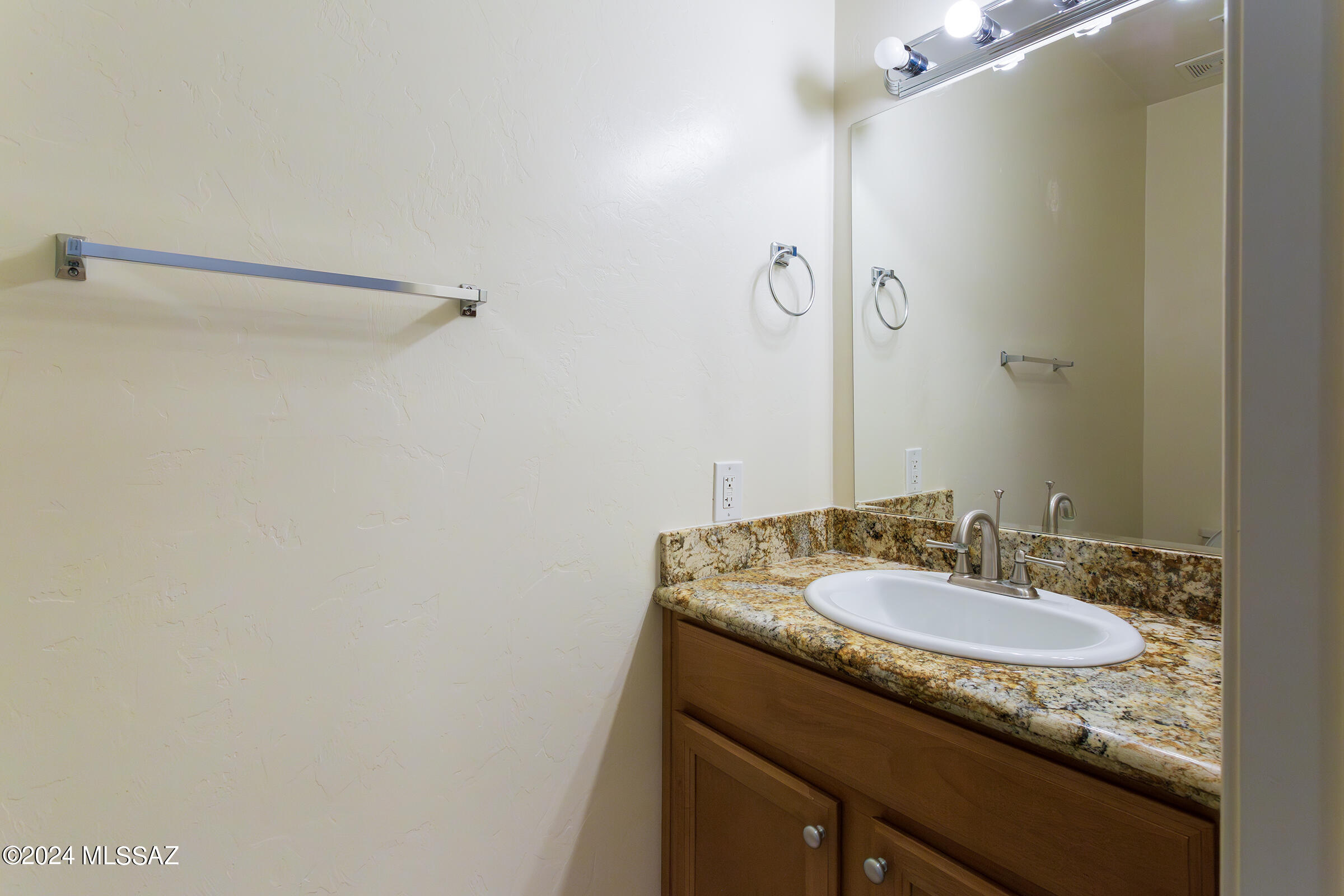 Rio Rico Ranchettes 12 - Residential Lease
