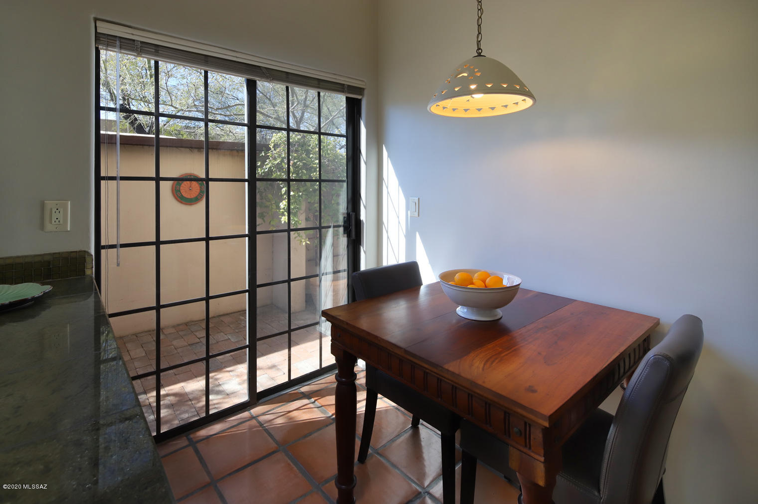 La Sonrisa Twnhms (1-28) - Residential