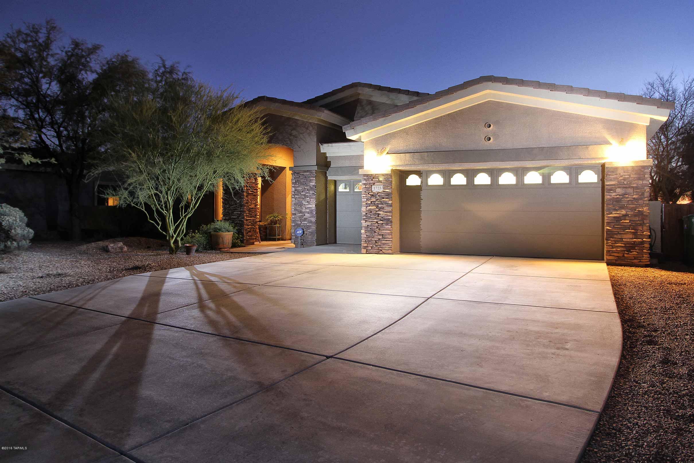 Mira Vista (1-60) - Residential