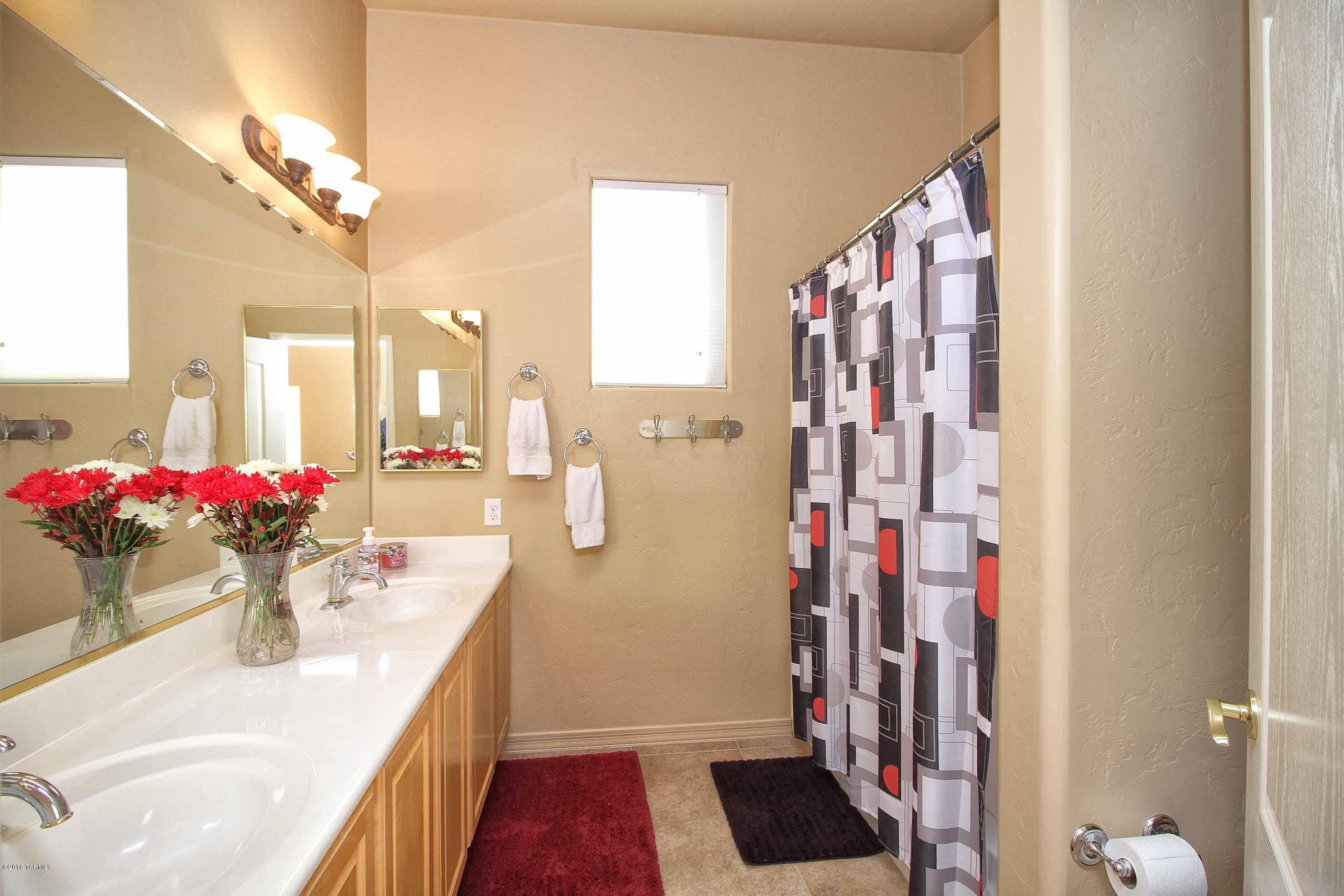 Mira Vista (1-60) - Residential
