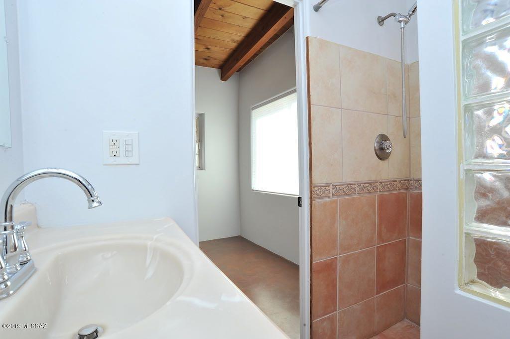 Jefferson Park - Residential Lease