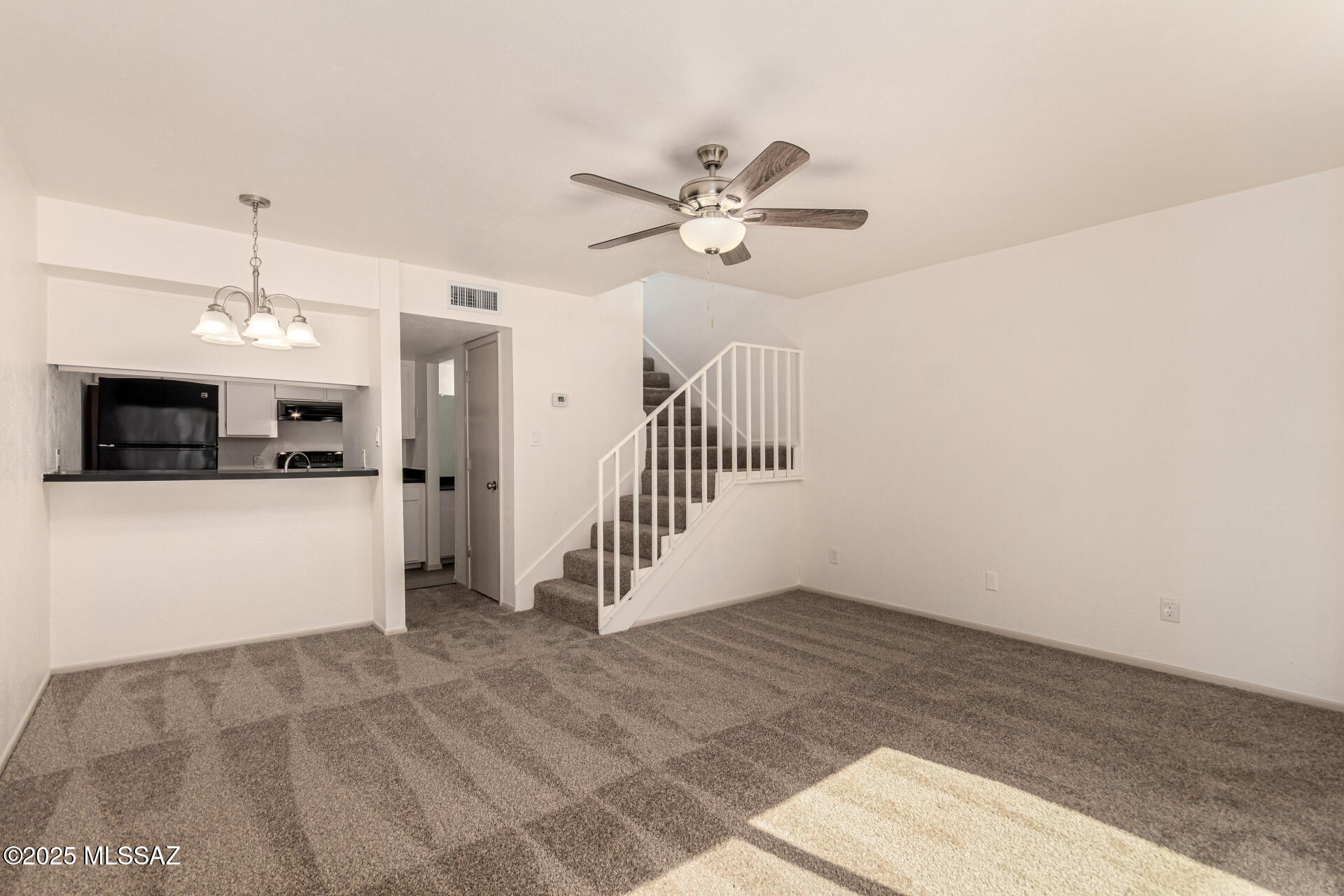 1600 N Wilmot Road 302