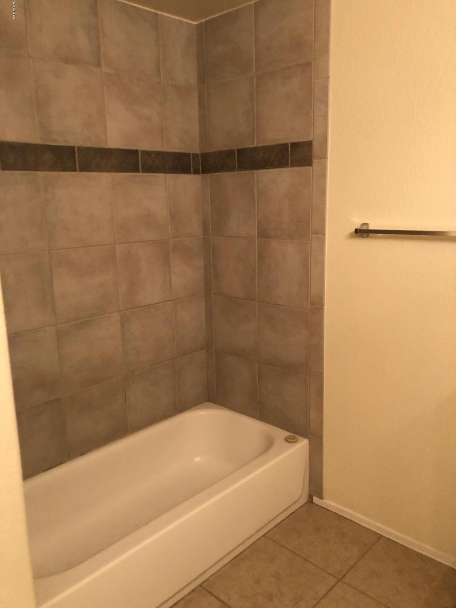 Mountain View Condos. (1-76) - Residential Lease
