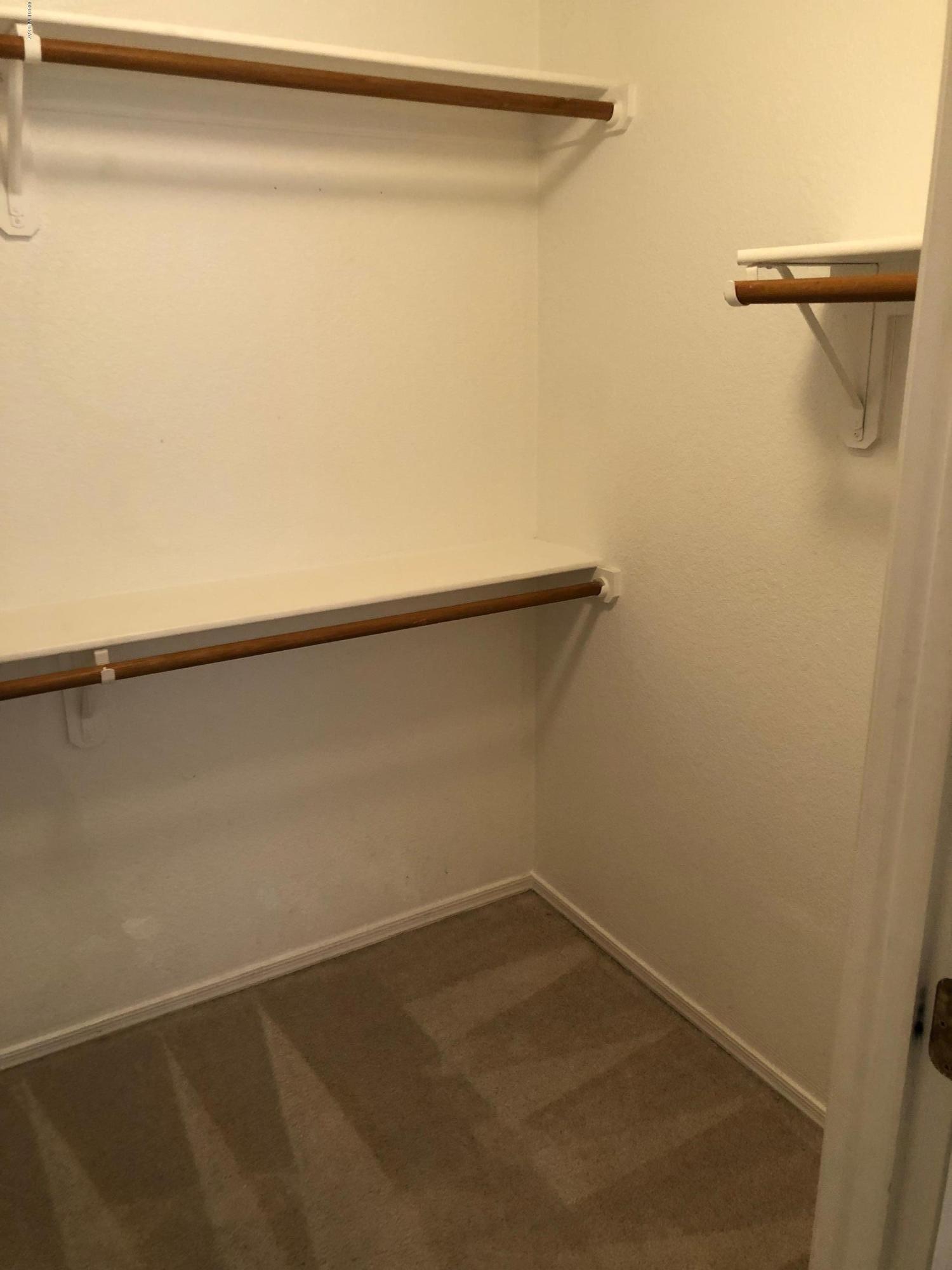 Mountain View Condos. (1-76) - Residential Lease