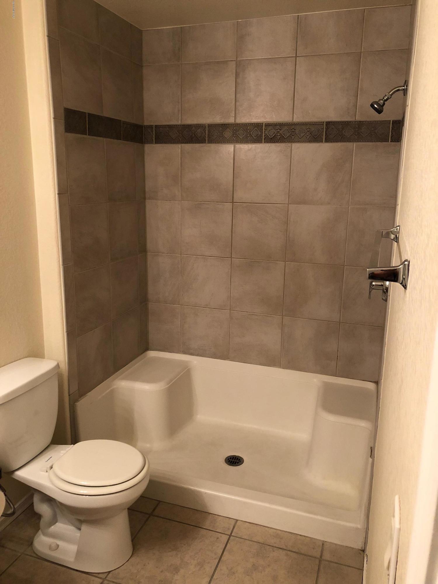 Mountain View Condos. (1-76) - Residential Lease