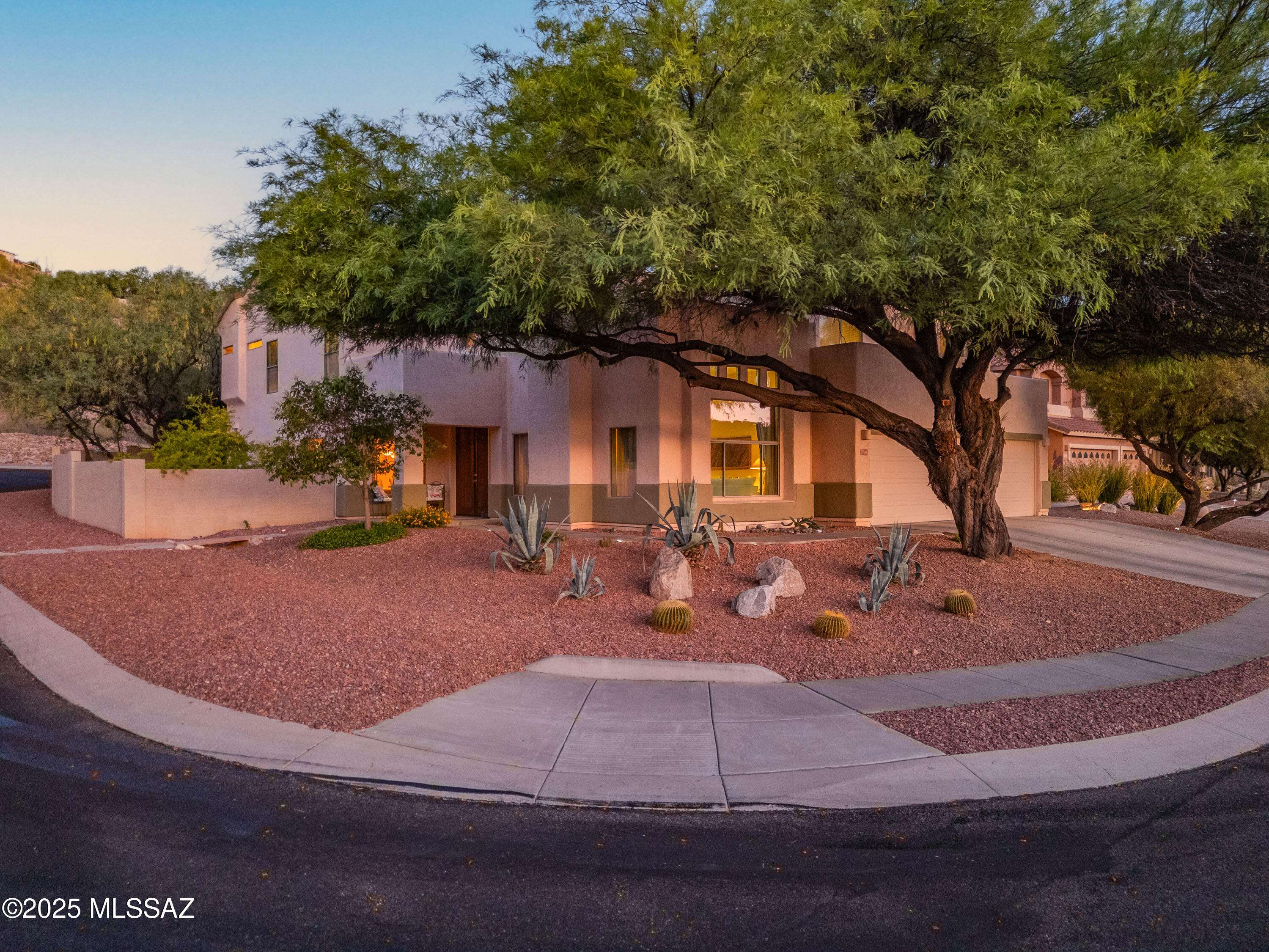 7730 E Black Crest Place