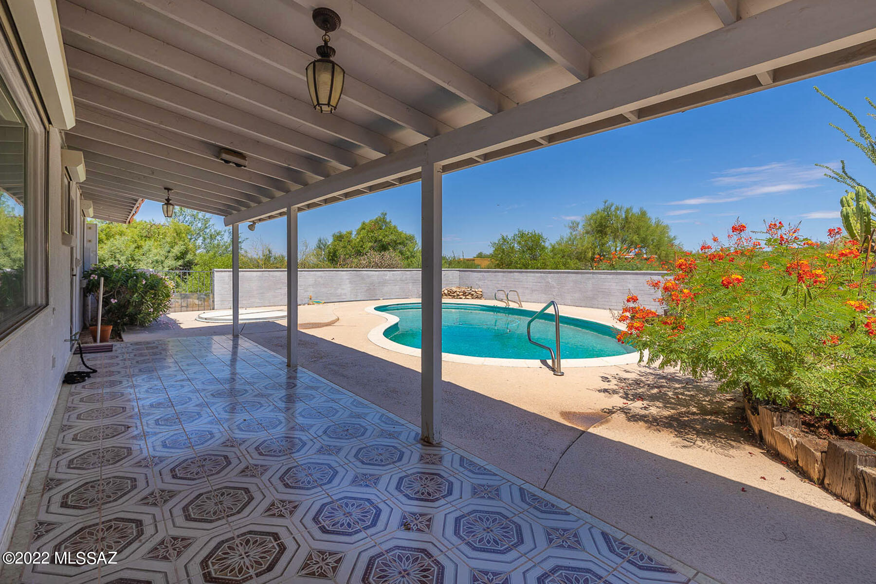 Shadow Roc (81-141) - Residential