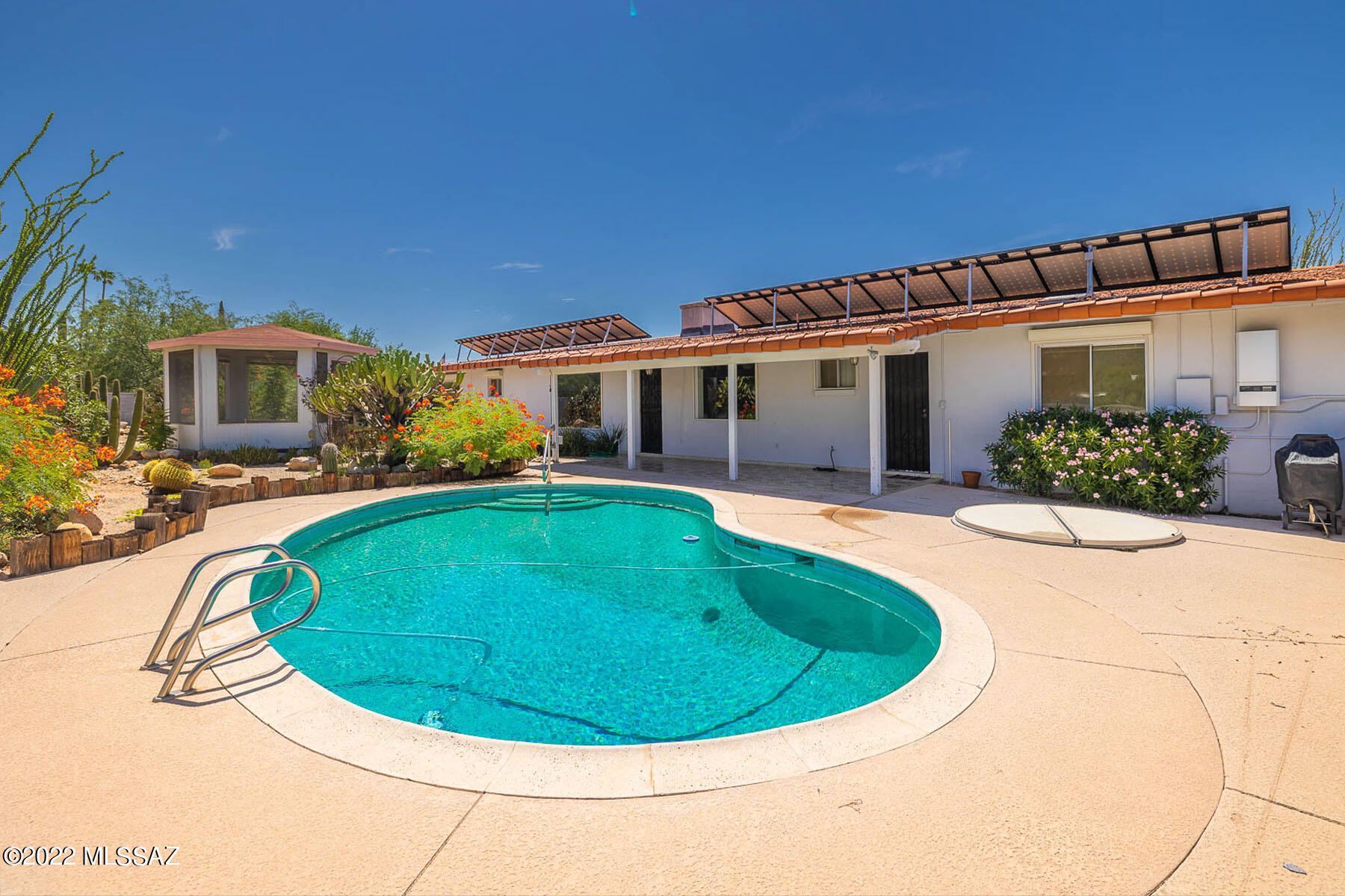 Shadow Roc (81-141) - Residential