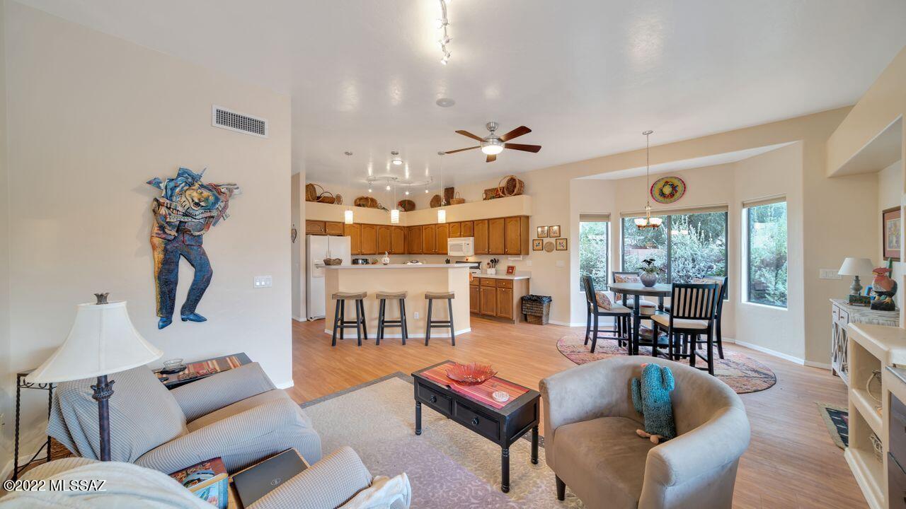 Vista Del Rio (218-290) - Residential