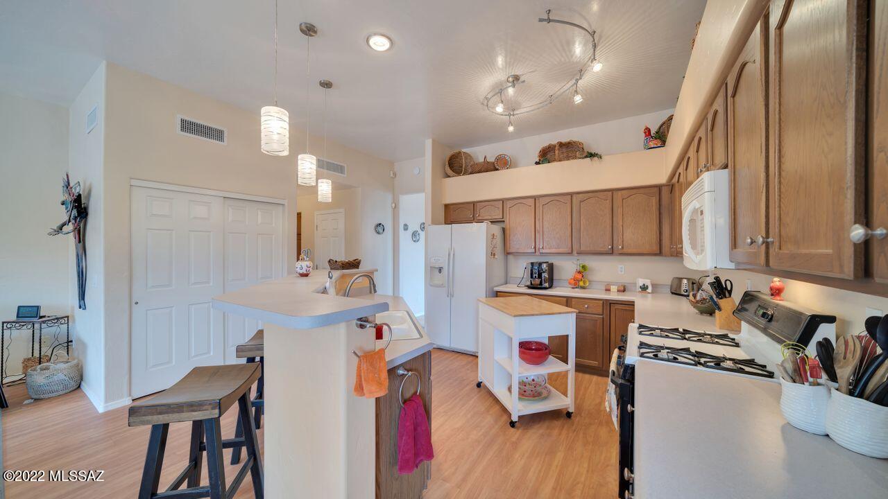 Vista Del Rio (218-290) - Residential
