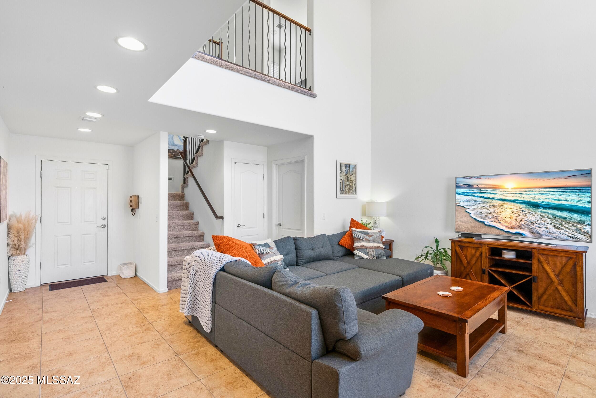4126 N Fortune Loop