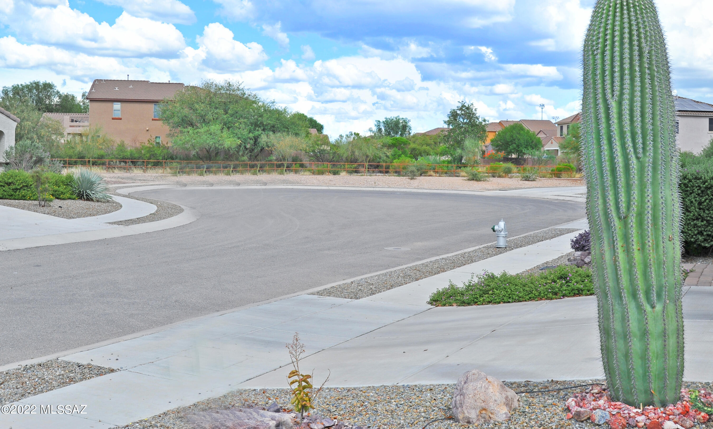 Vista Del Lago (1-123) - Residential Lease
